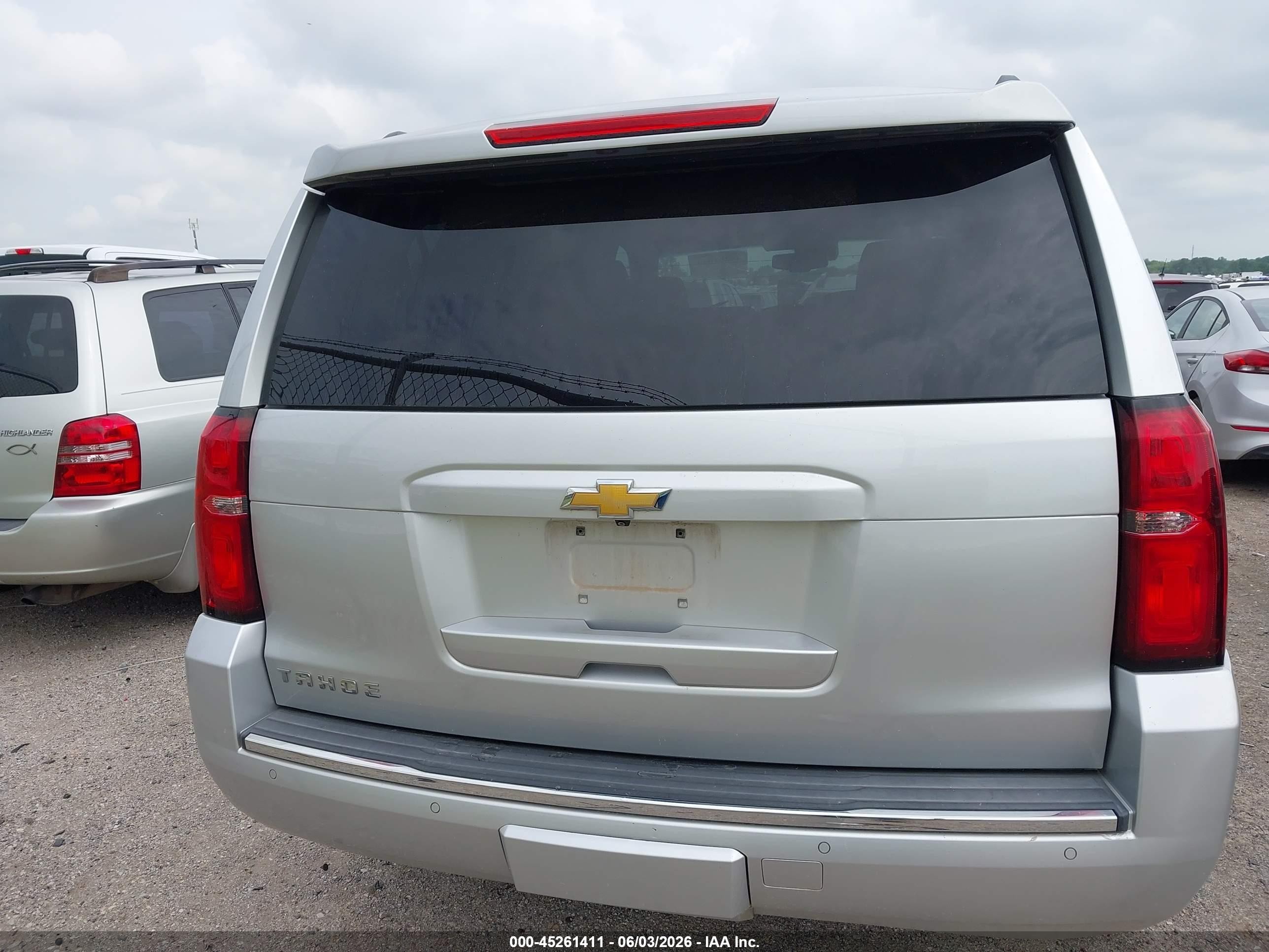 2015 Chevrolet Tahoe Ltz Silver vin: 1GNSKCKC1FR126052