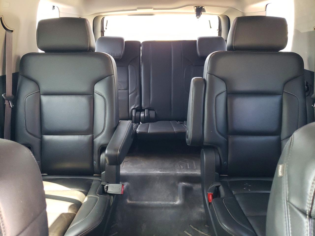 2015 Chevrolet Tahoe K1500 Ltz Silver vin: 1GNSKCKC1FR523888