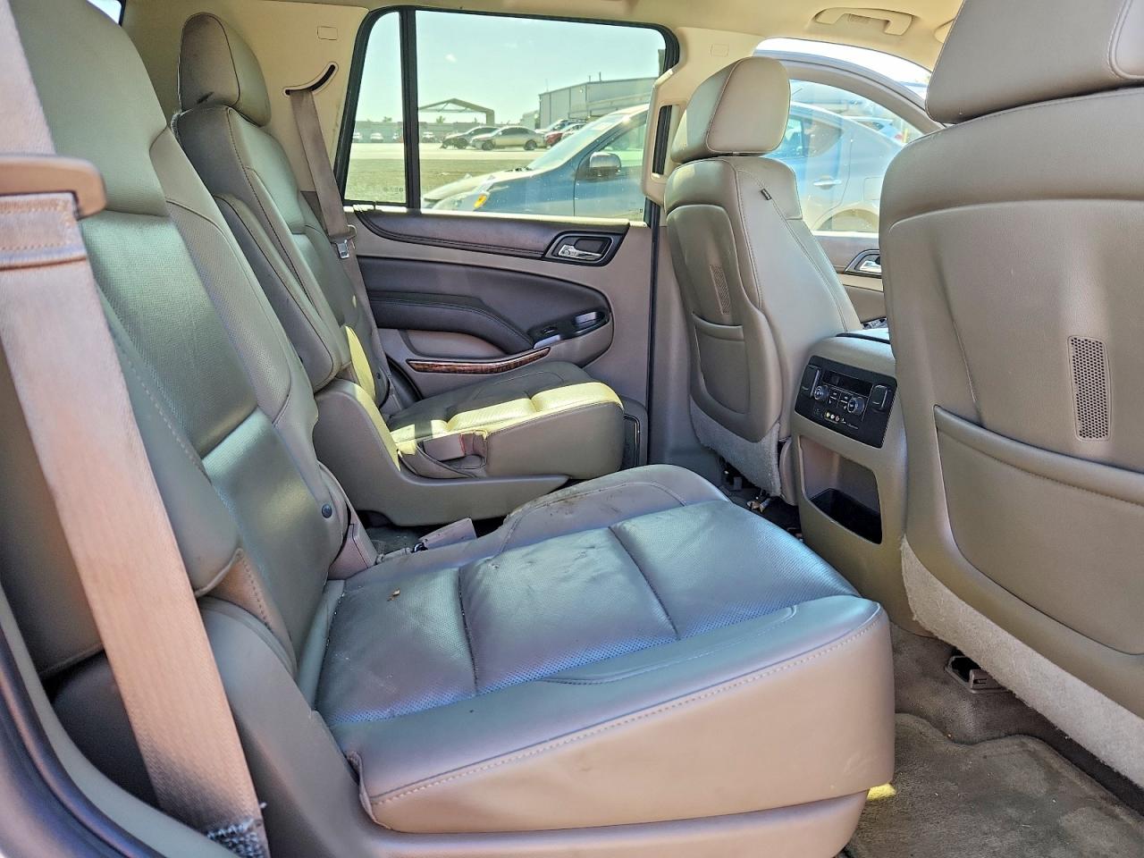 2015 Chevrolet Tahoe K1500 Ltz Beige vin: 1GNSKCKC1FR591706
