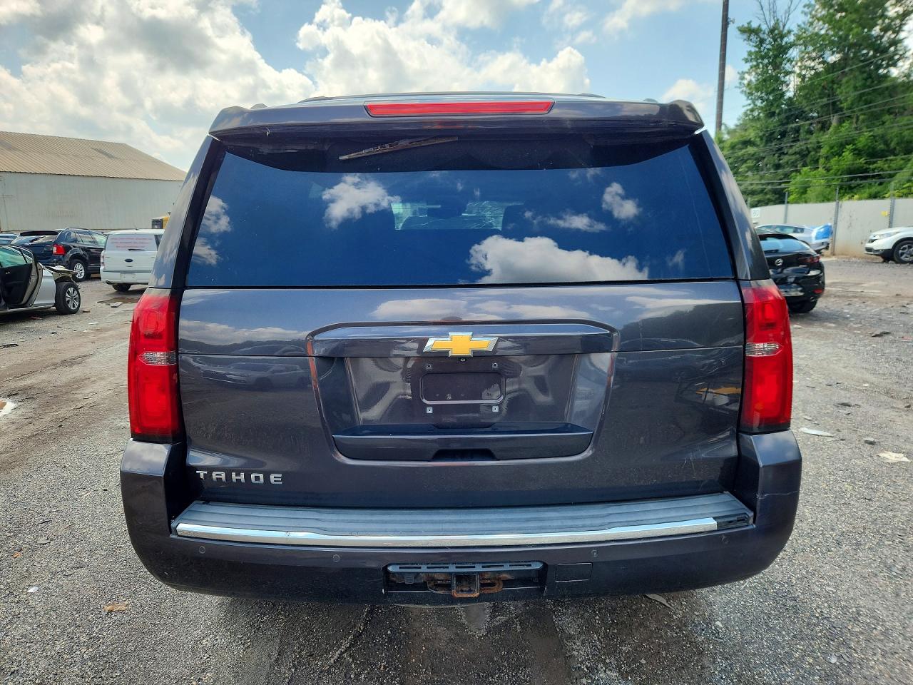 2015 Chevrolet Tahoe K1500 Ltz Gray vin: 1GNSKCKC1FR602140