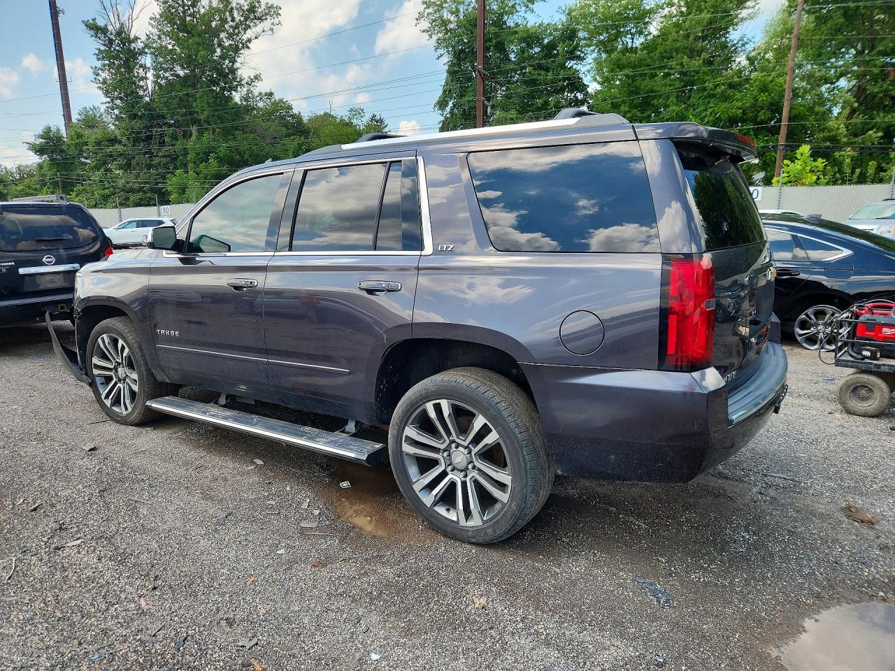 2015 Chevrolet Tahoe K1500 Ltz Gray vin: 1GNSKCKC1FR602140