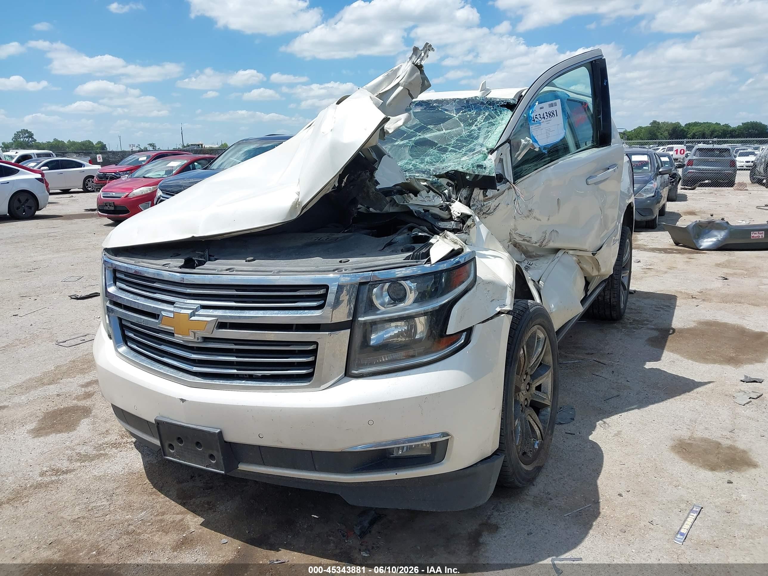 2015 Chevrolet Tahoe Ltz White vin: 1GNSKCKC1FR652620