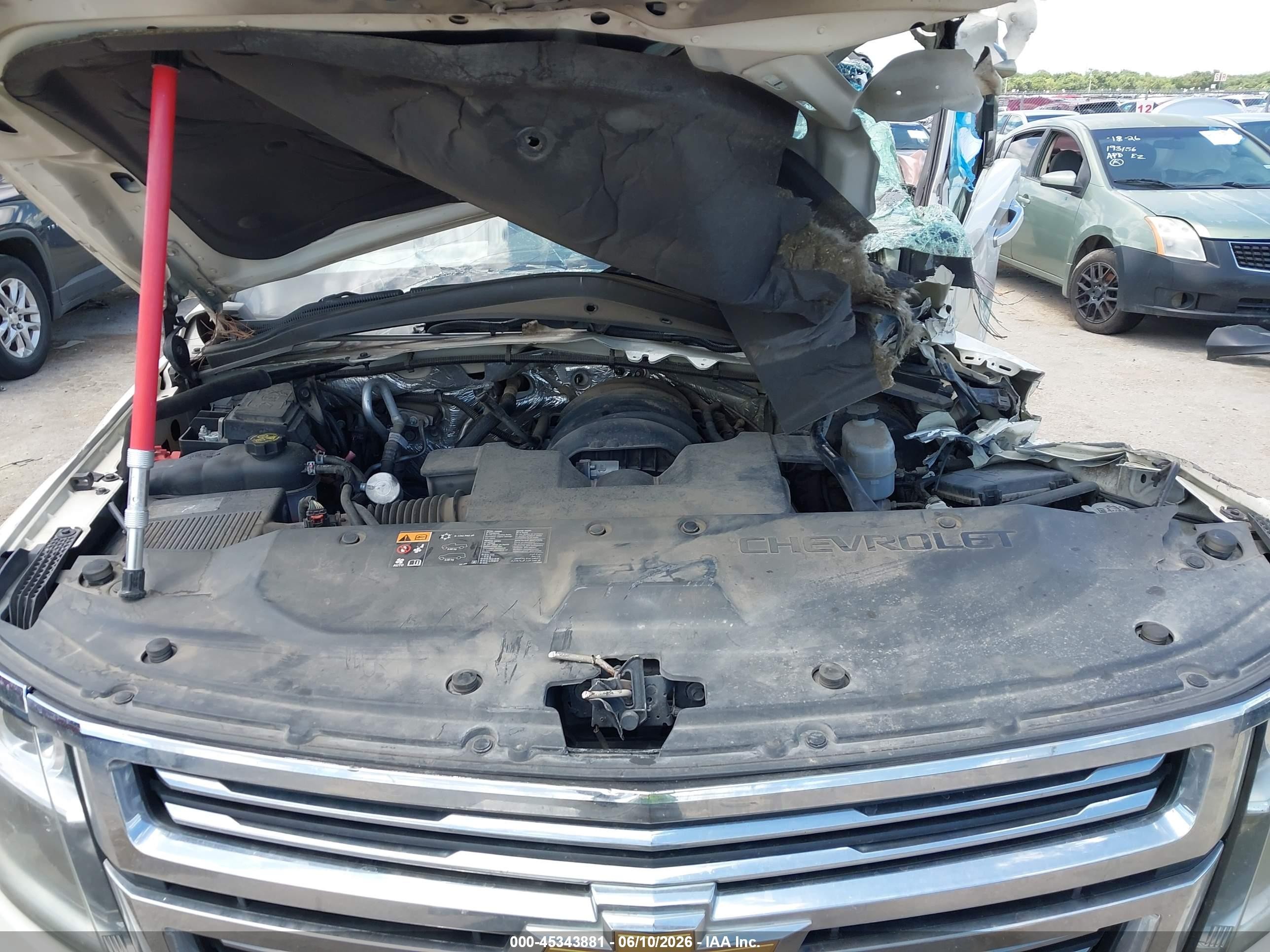 2015 Chevrolet Tahoe Ltz White vin: 1GNSKCKC1FR652620