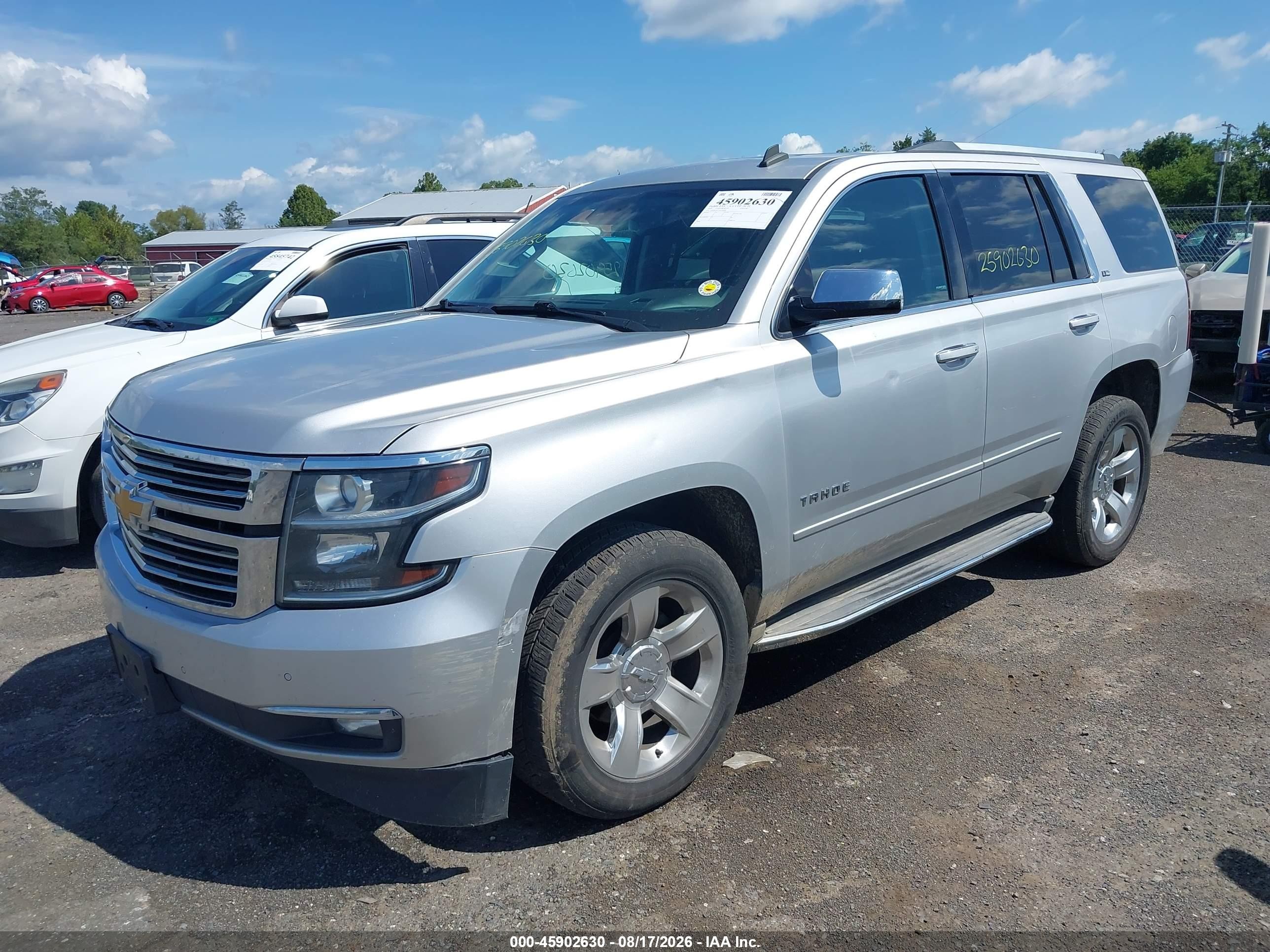 2015 Chevrolet Tahoe Ltz Серебряный vin: 1GNSKCKC2FR218206