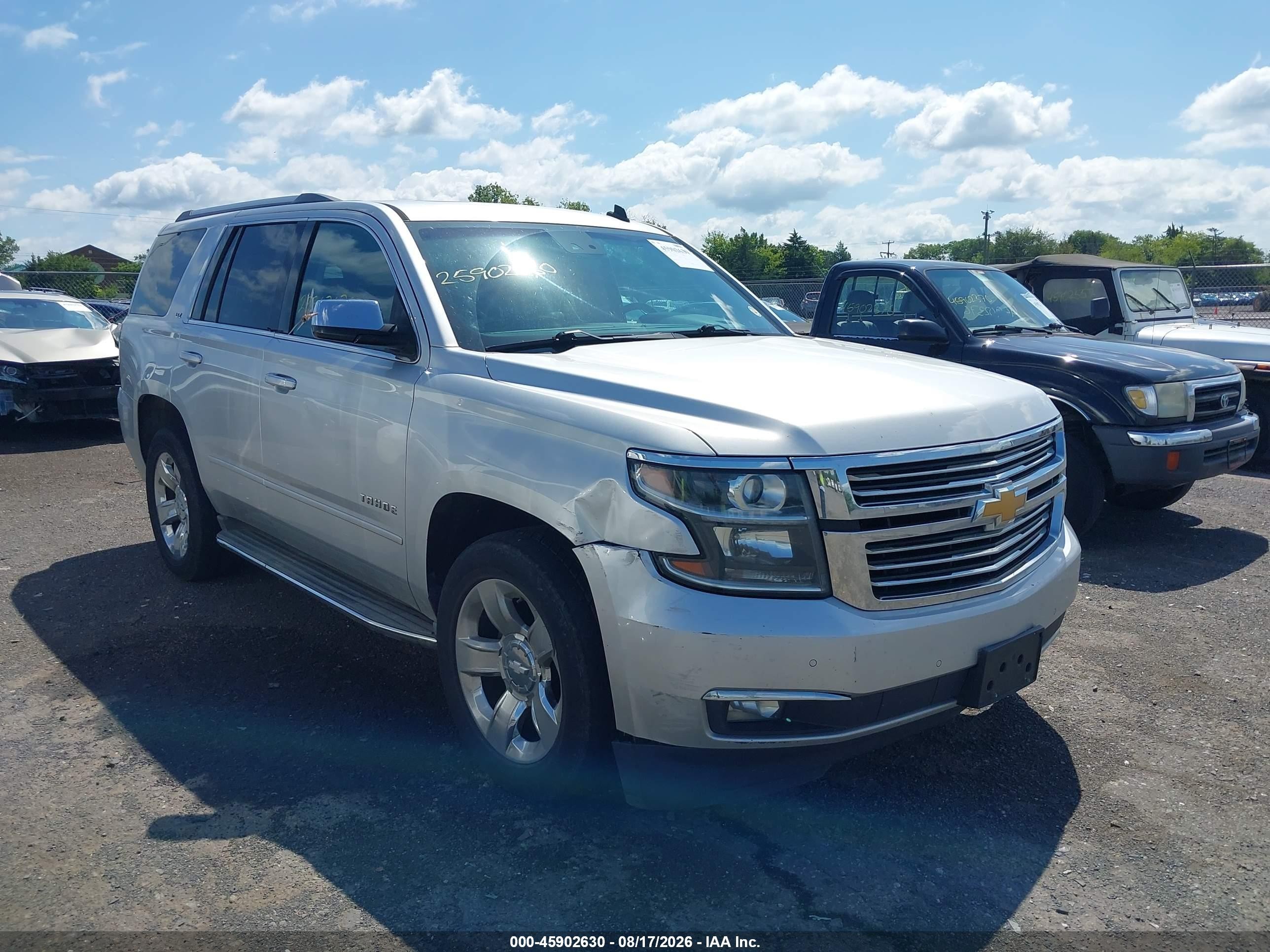 2015 Chevrolet Tahoe Ltz Серебряный vin: 1GNSKCKC2FR218206