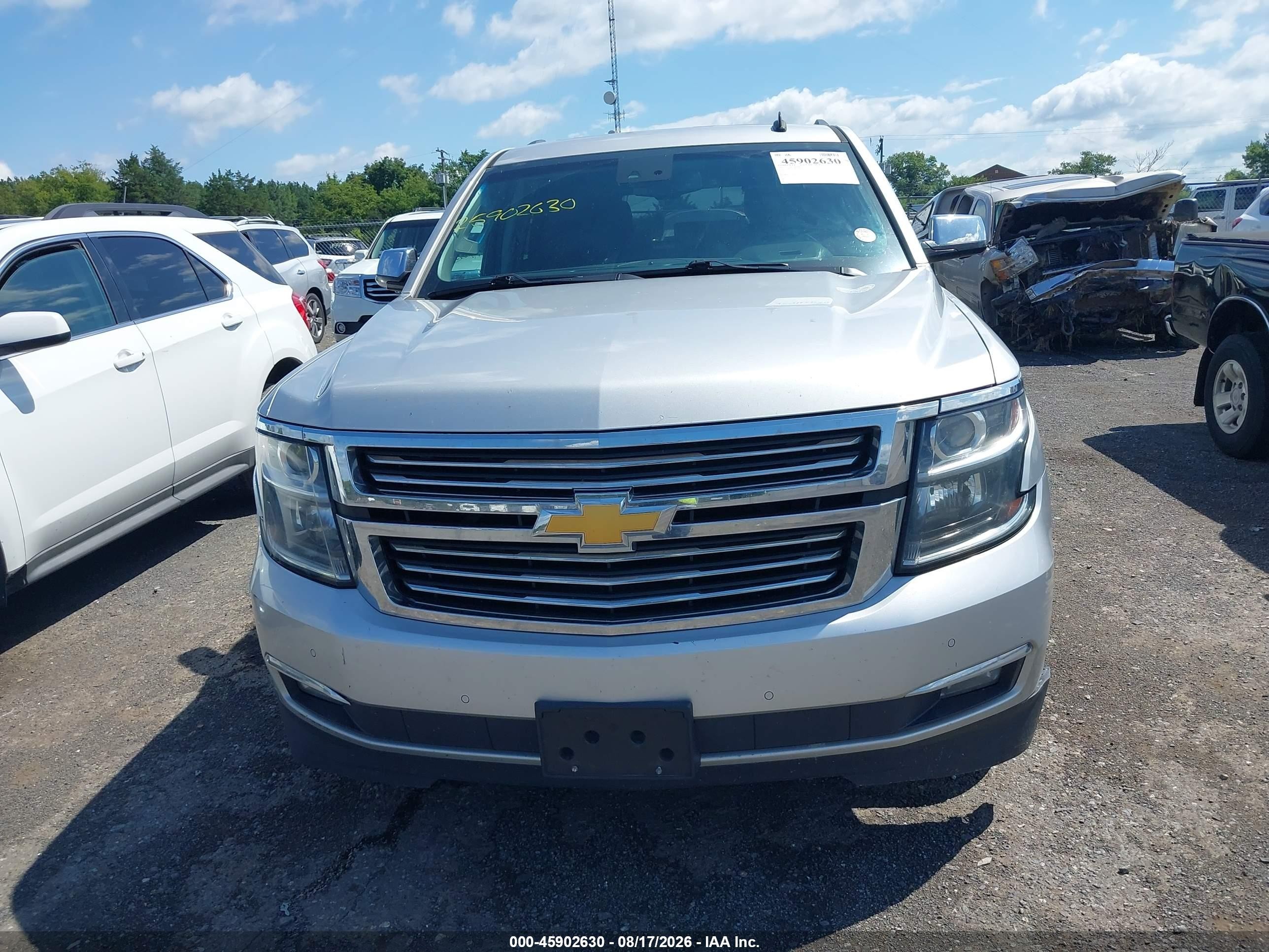 2015 Chevrolet Tahoe Ltz Серебряный vin: 1GNSKCKC2FR218206