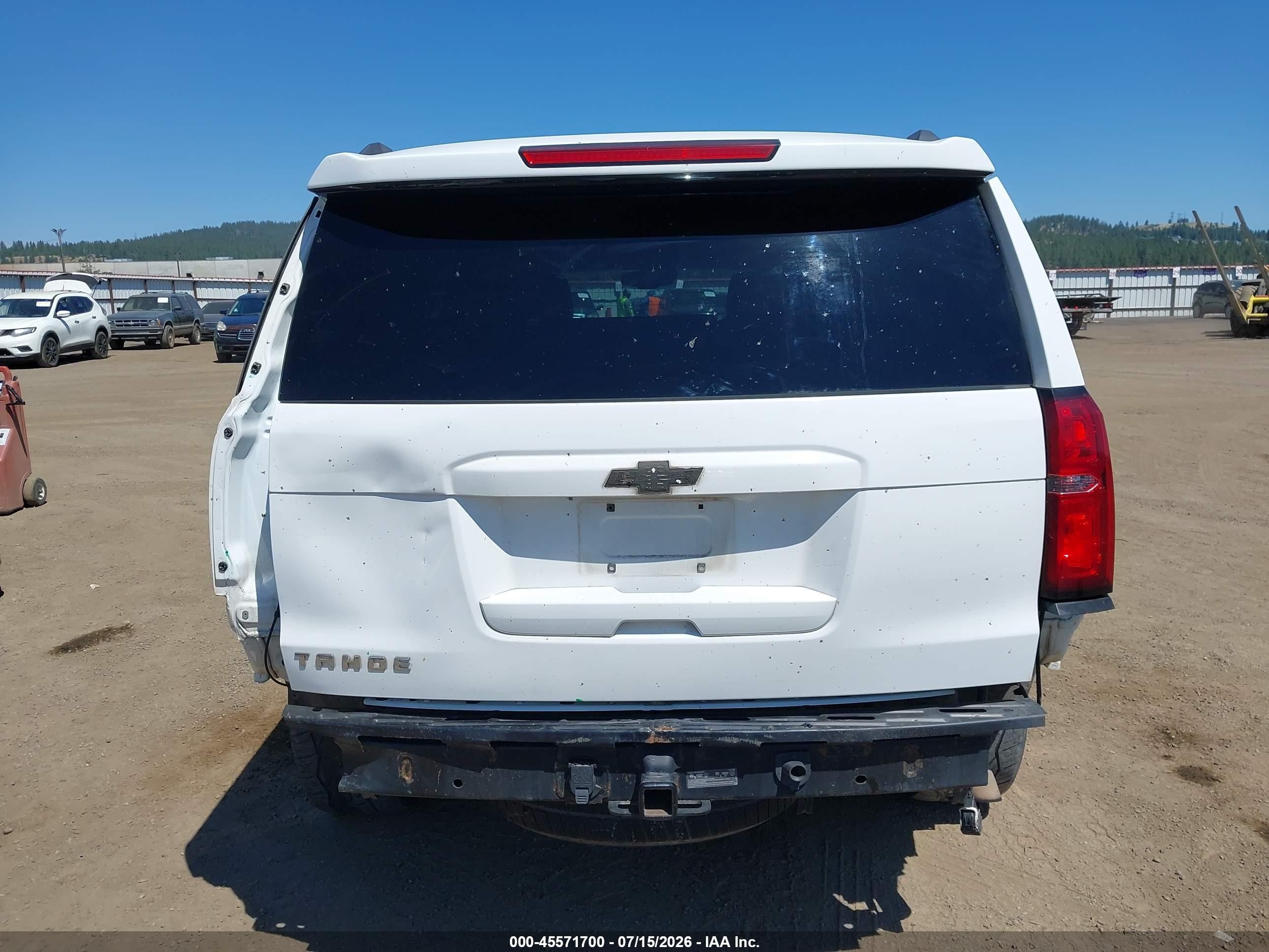 2015 Chevrolet Tahoe Ltz White vin: 1GNSKCKC2FR252677