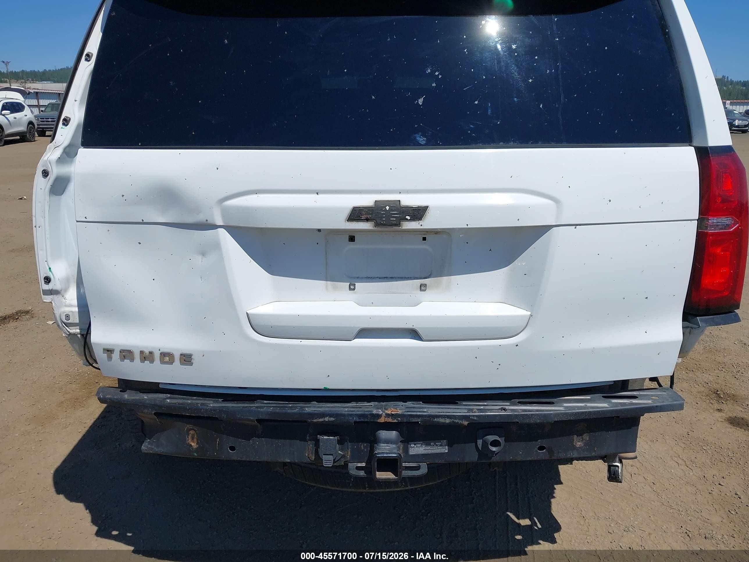 2015 Chevrolet Tahoe Ltz White vin: 1GNSKCKC2FR252677