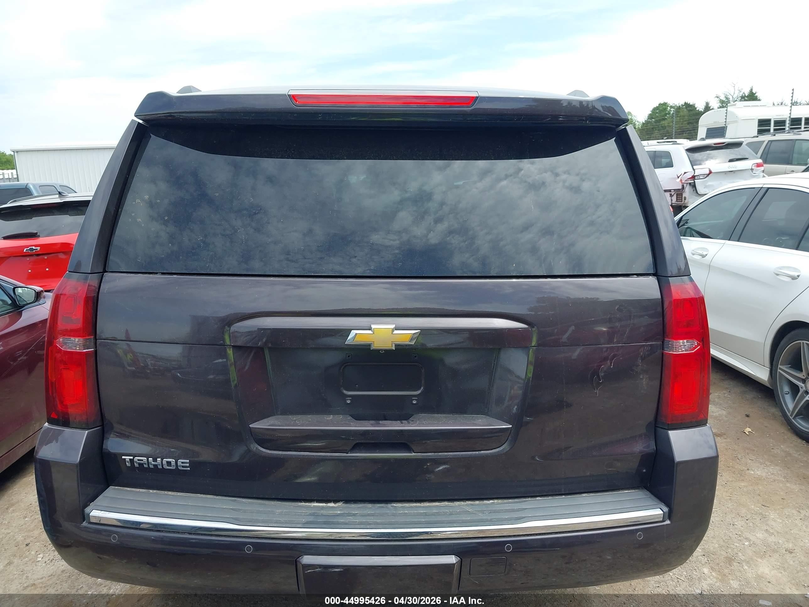 2015 Chevrolet Tahoe Ltz Коричневый vin: 1GNSKCKC2FR539596