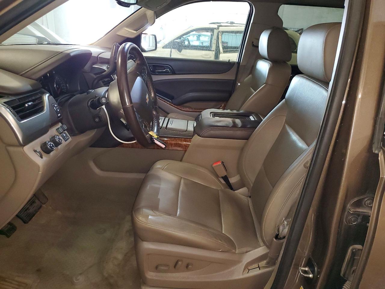 2015 Chevrolet Tahoe K1500 Ltz Коричневый vin: 1GNSKCKC2FR541140