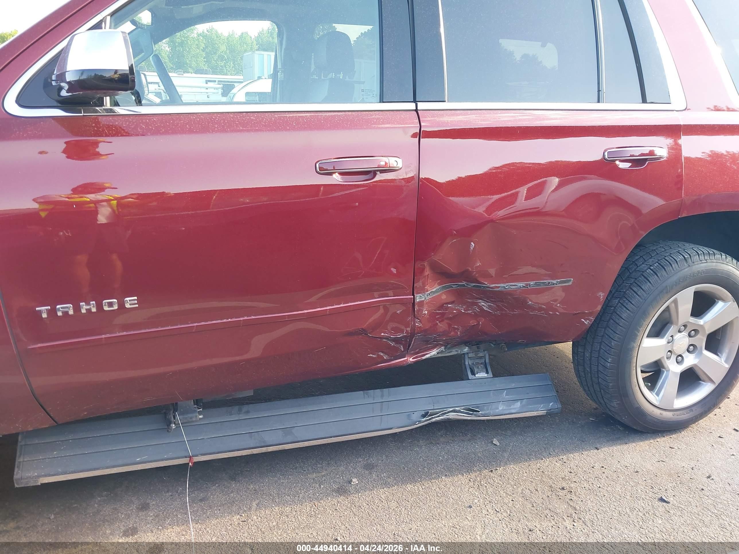 2019 Chevrolet Tahoe Premier Red vin: 1GNSKCKC2KR355222