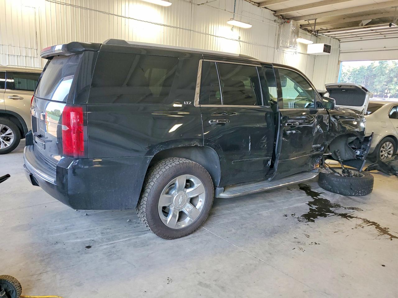 2015 Chevrolet Tahoe K1500 Ltz Black vin: 1GNSKCKC3FR109009