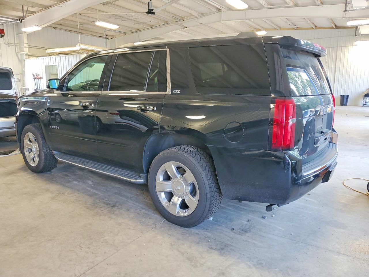 2015 Chevrolet Tahoe K1500 Ltz Black vin: 1GNSKCKC3FR109009