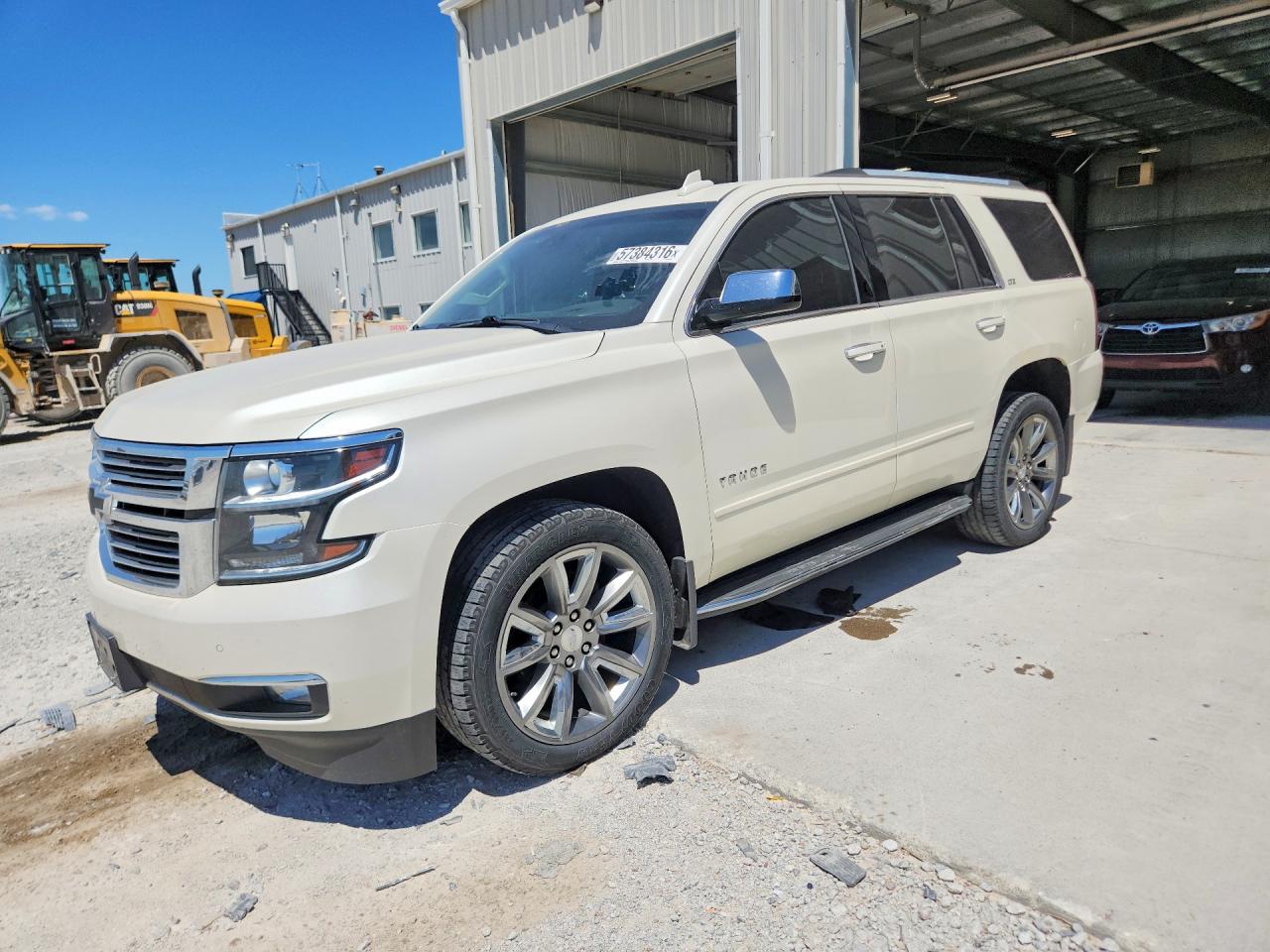 2015 Chevrolet Tahoe K1500 Ltz Cream vin: 1GNSKCKC3FR645670
