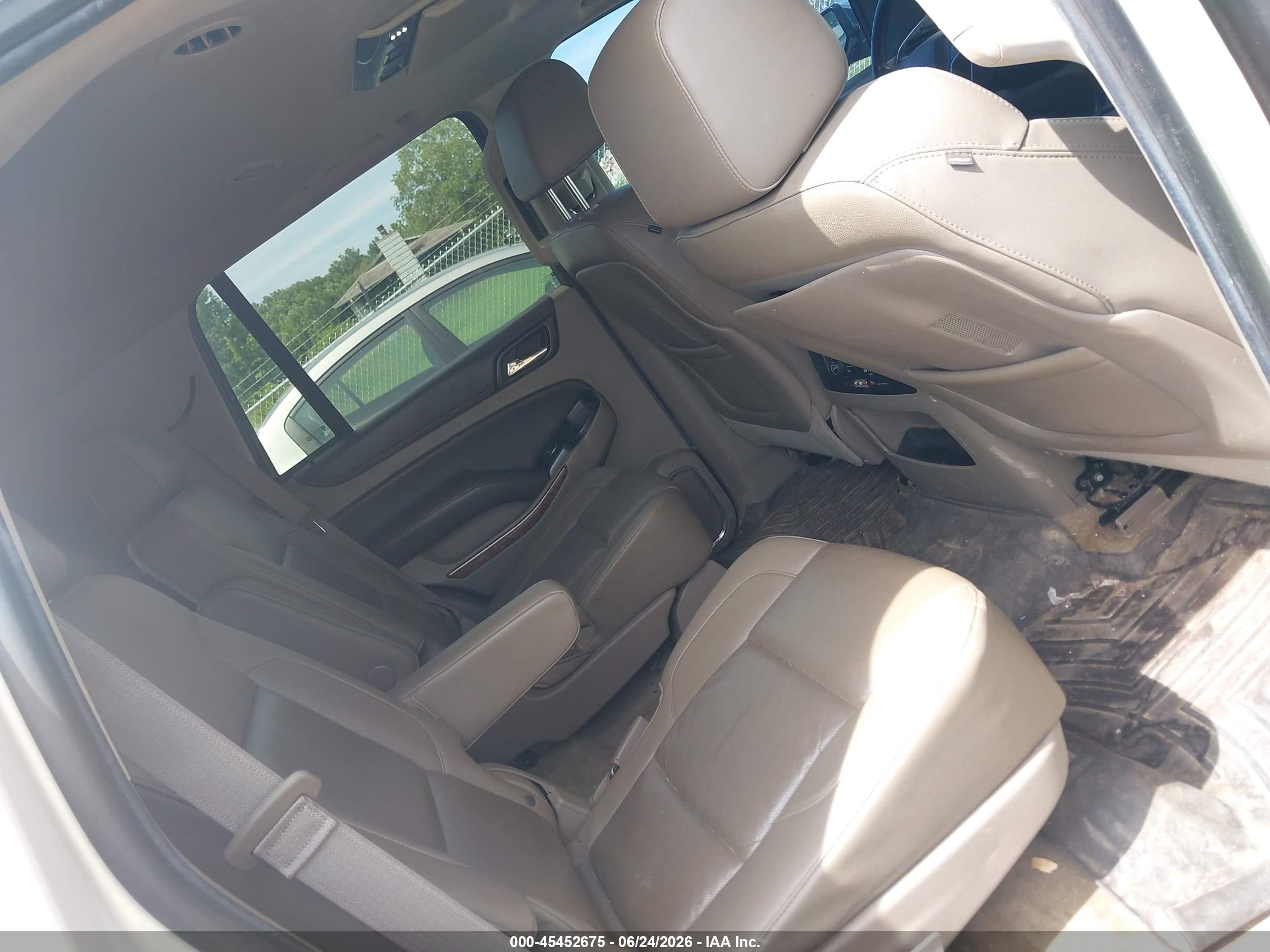 2015 Chevrolet Tahoe Ltz White vin: 1GNSKCKC3FR721906