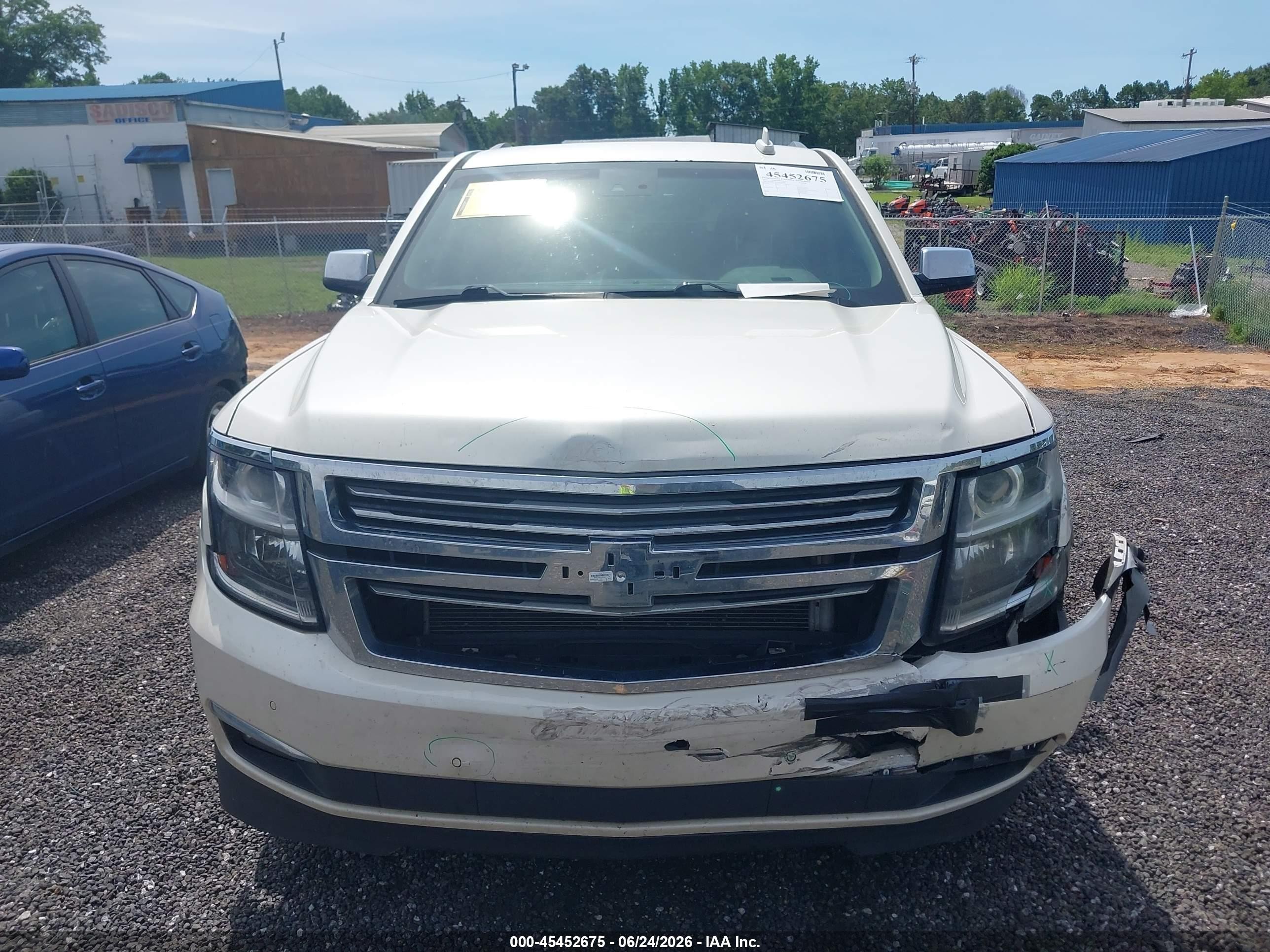 2015 Chevrolet Tahoe Ltz White vin: 1GNSKCKC3FR721906