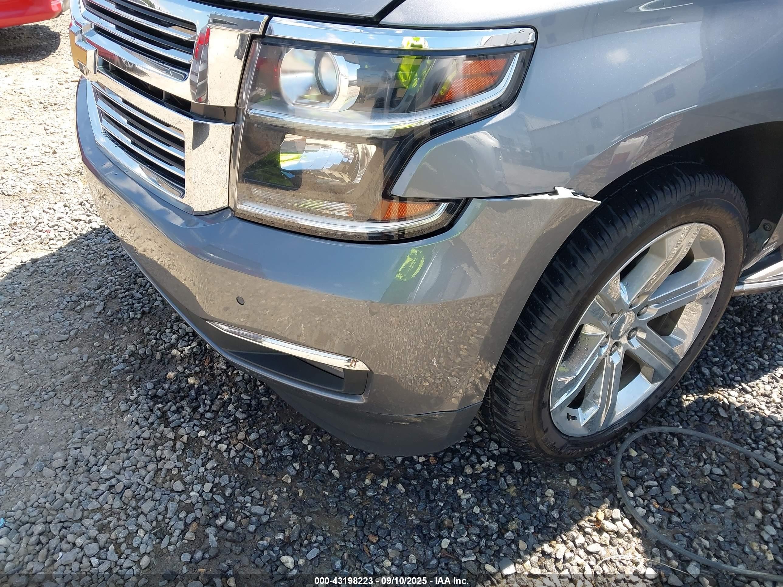 2018 Chevrolet Tahoe Premier Серый vin: 1GNSKCKC3JR170241