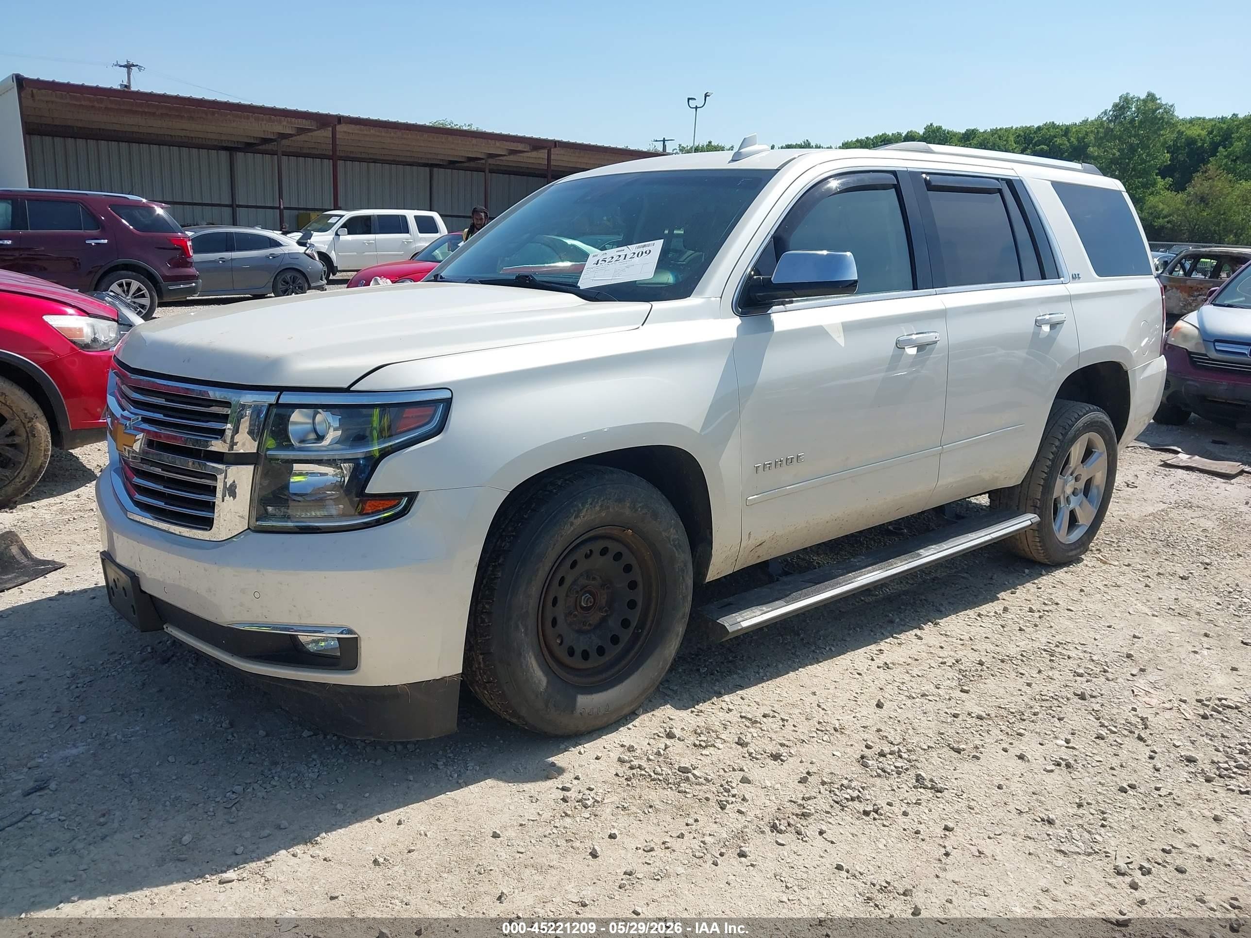 2015 Chevrolet Tahoe Ltz White vin: 1GNSKCKC4FR682839