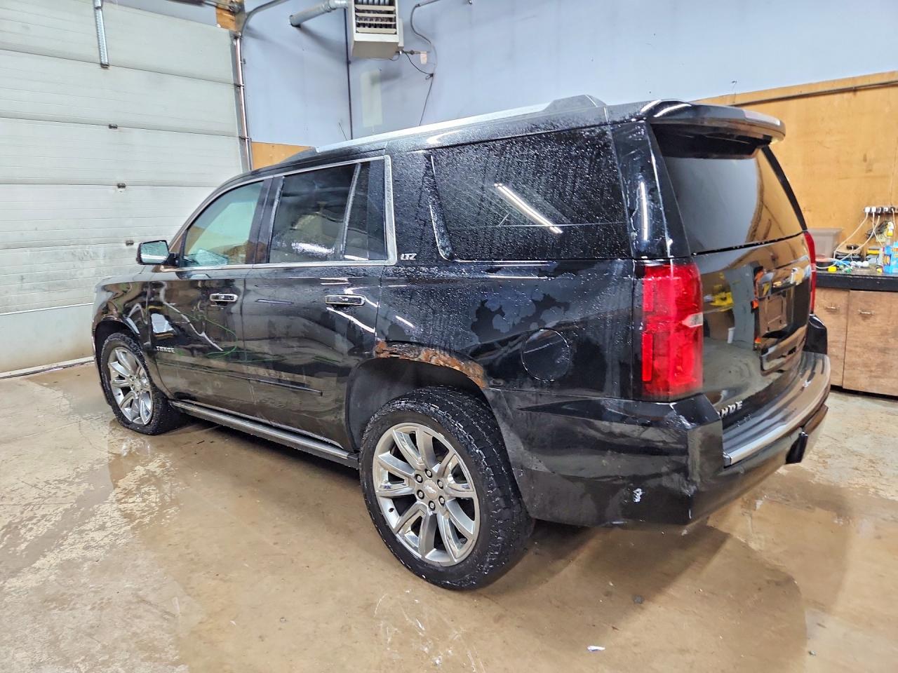 2015 Chevrolet Tahoe K1500 Ltz Black vin: 1GNSKCKC5FR103227