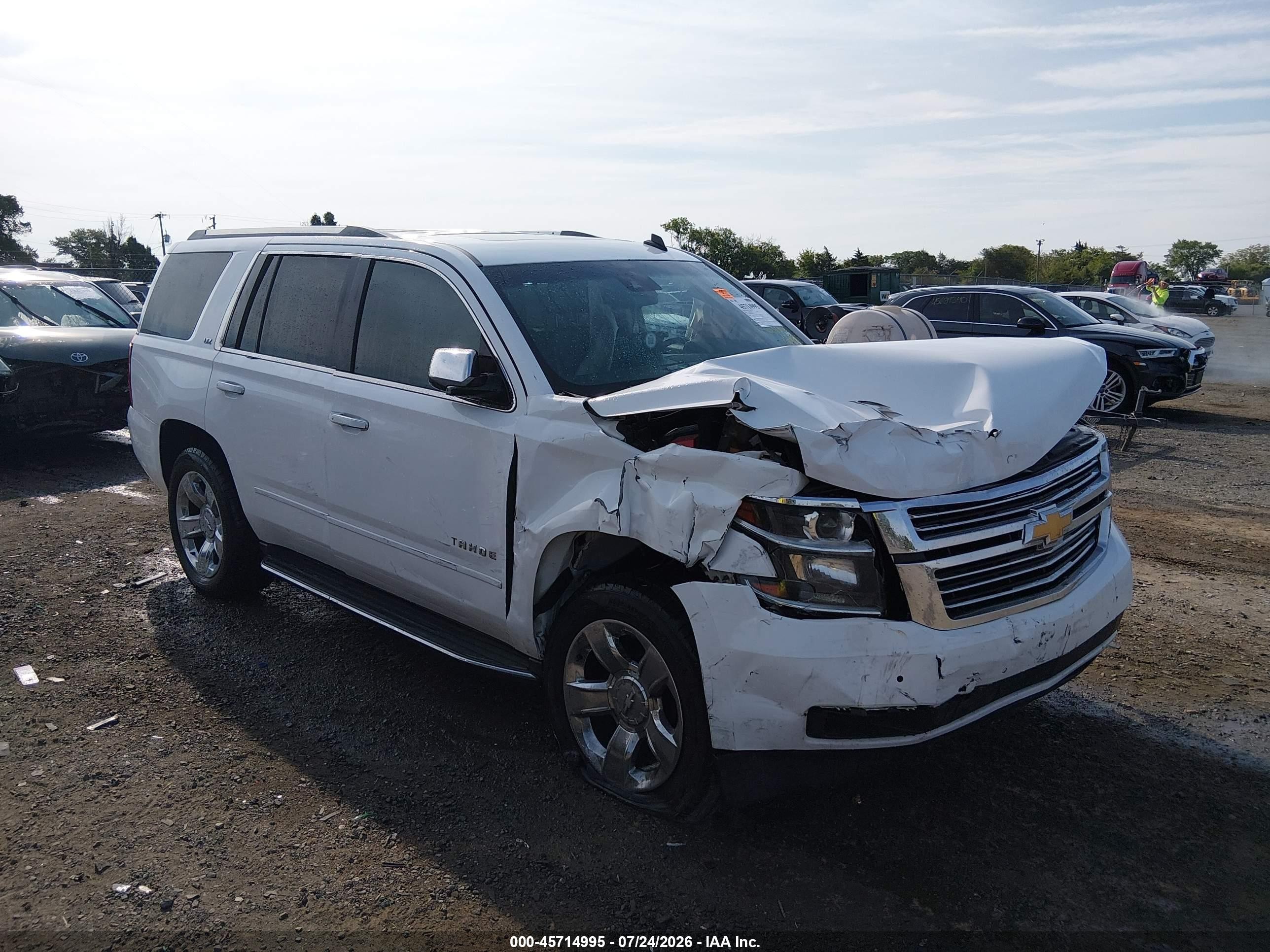 2015 Chevrolet Tahoe Ltz White vin: 1GNSKCKC5FR105012