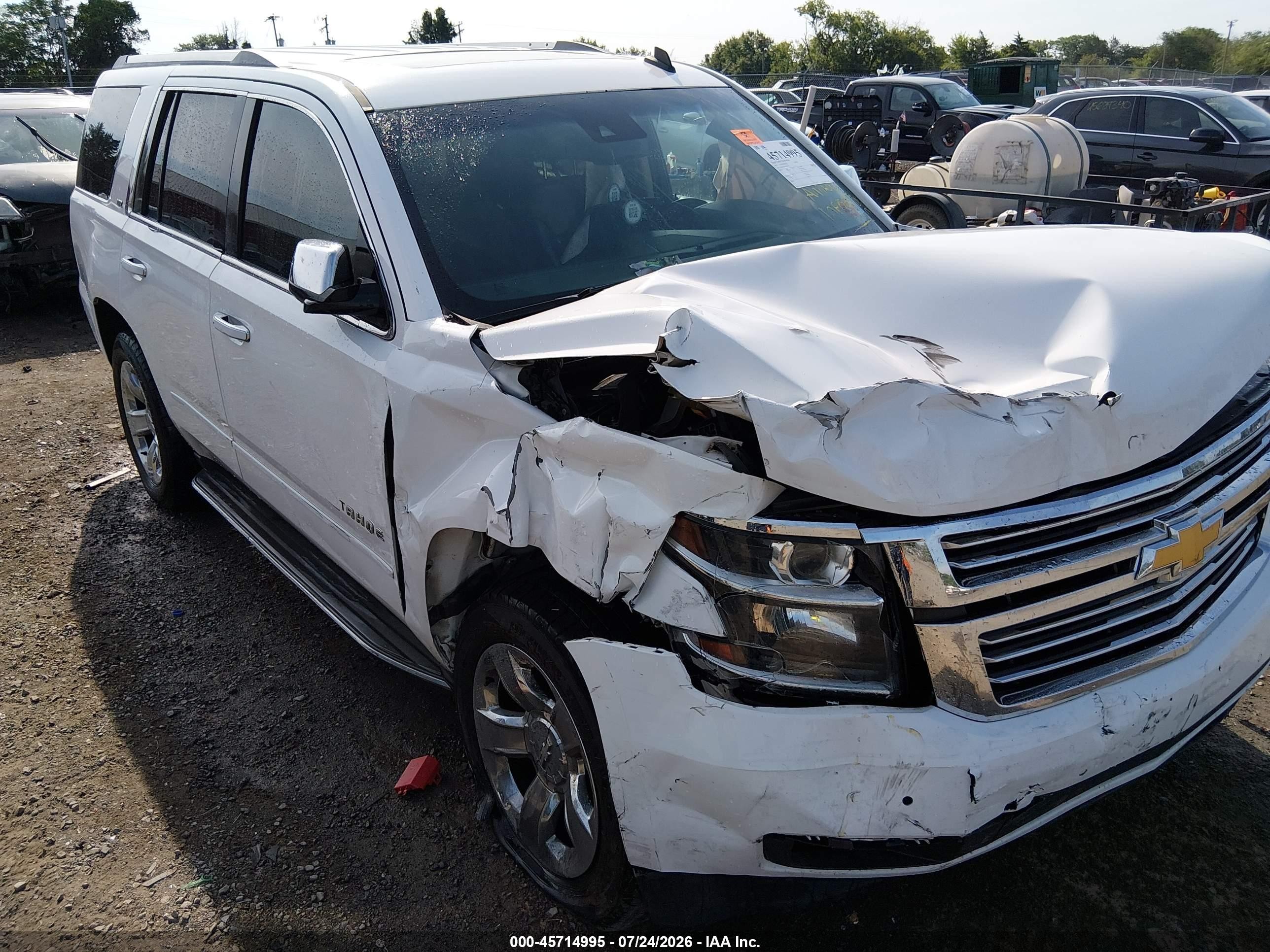 2015 Chevrolet Tahoe Ltz White vin: 1GNSKCKC5FR105012