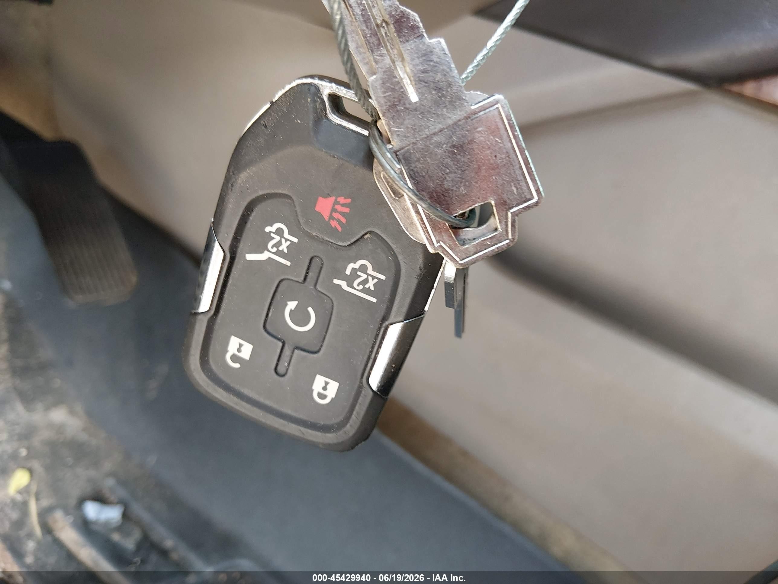 2015 Chevrolet Tahoe Ltz Белый vin: 1GNSKCKC5FR133974