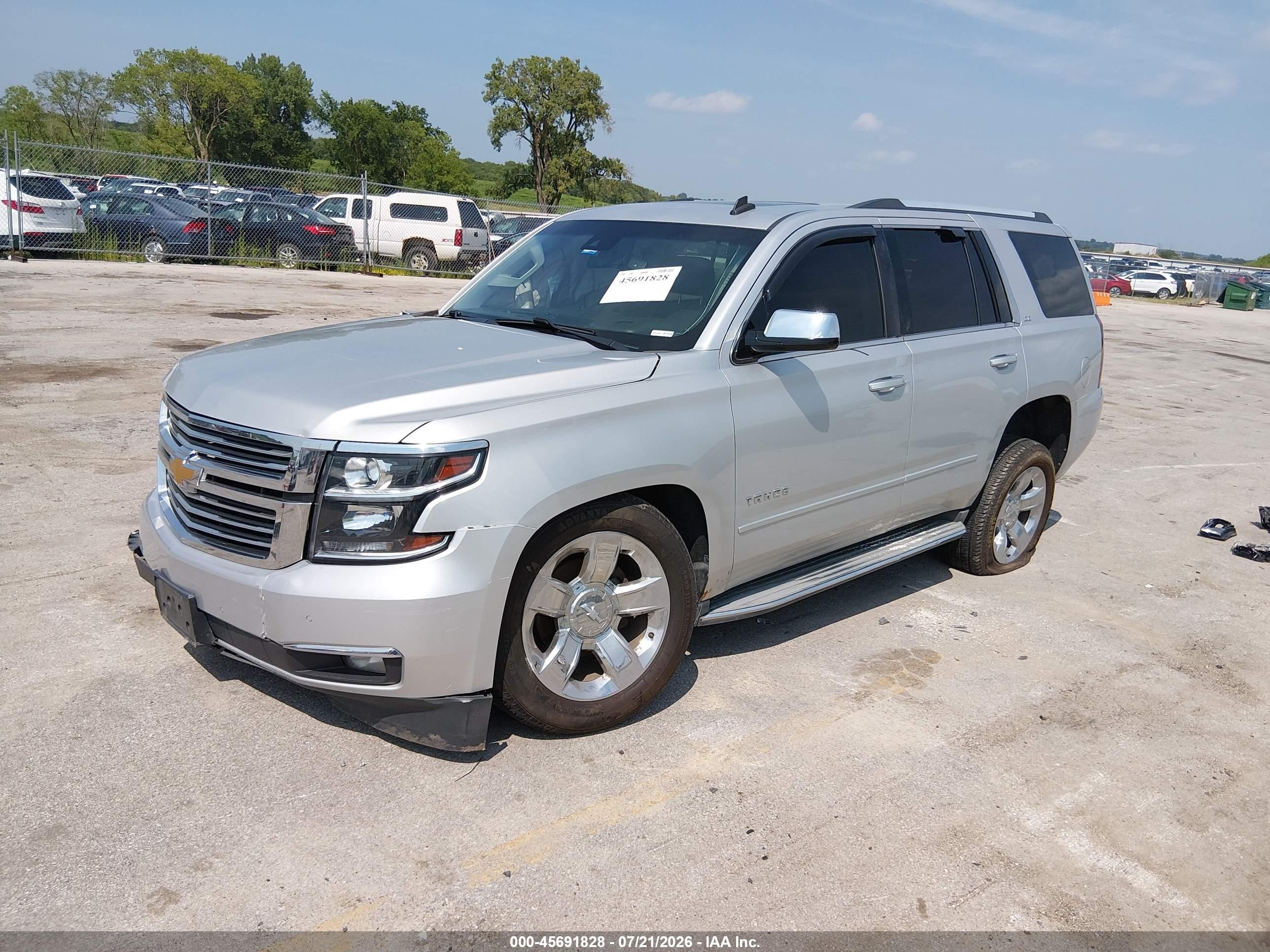 2015 Chevrolet Tahoe Ltz Silver vin: 1GNSKCKC5FR172175
