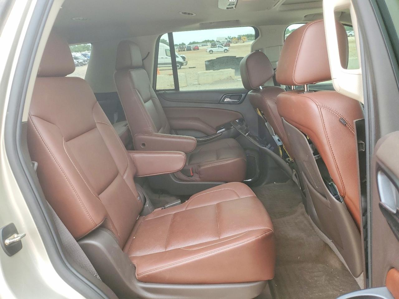 2015 Chevrolet Tahoe K1500 Ltz Beige vin: 1GNSKCKC5FR275581