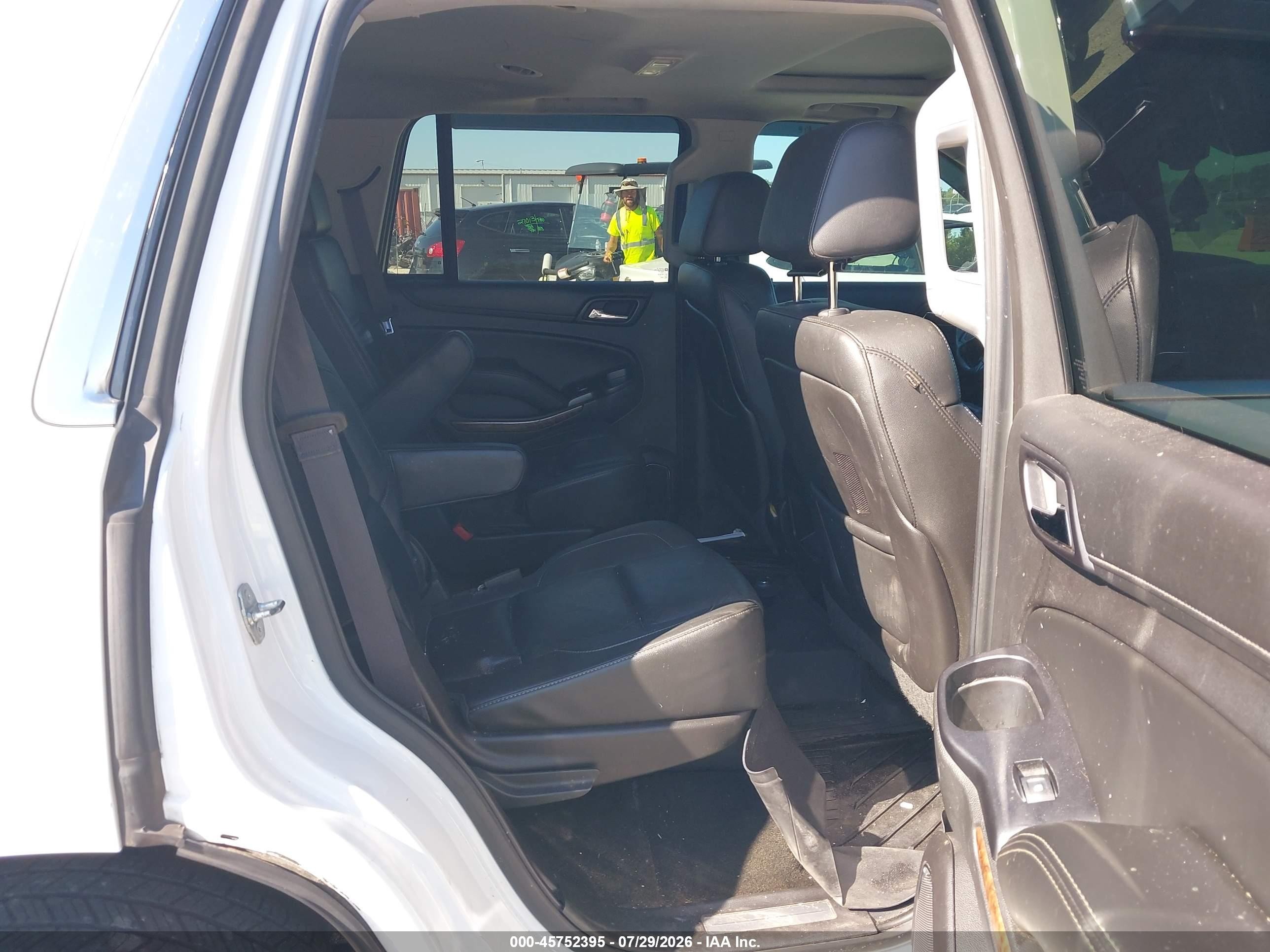 2015 Chevrolet Tahoe Ltz White vin: 1GNSKCKC5FR652264