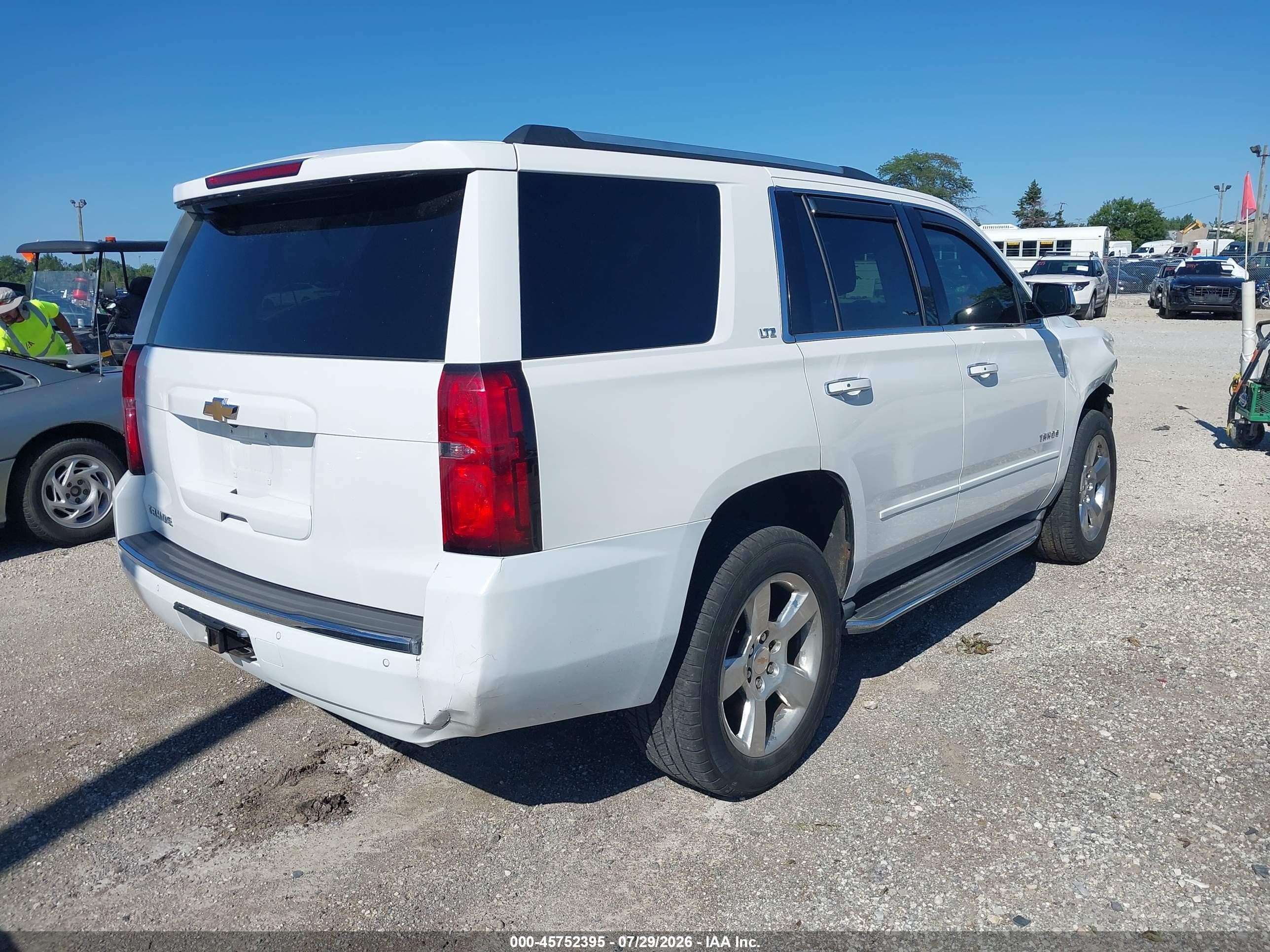 2015 Chevrolet Tahoe Ltz White vin: 1GNSKCKC5FR652264