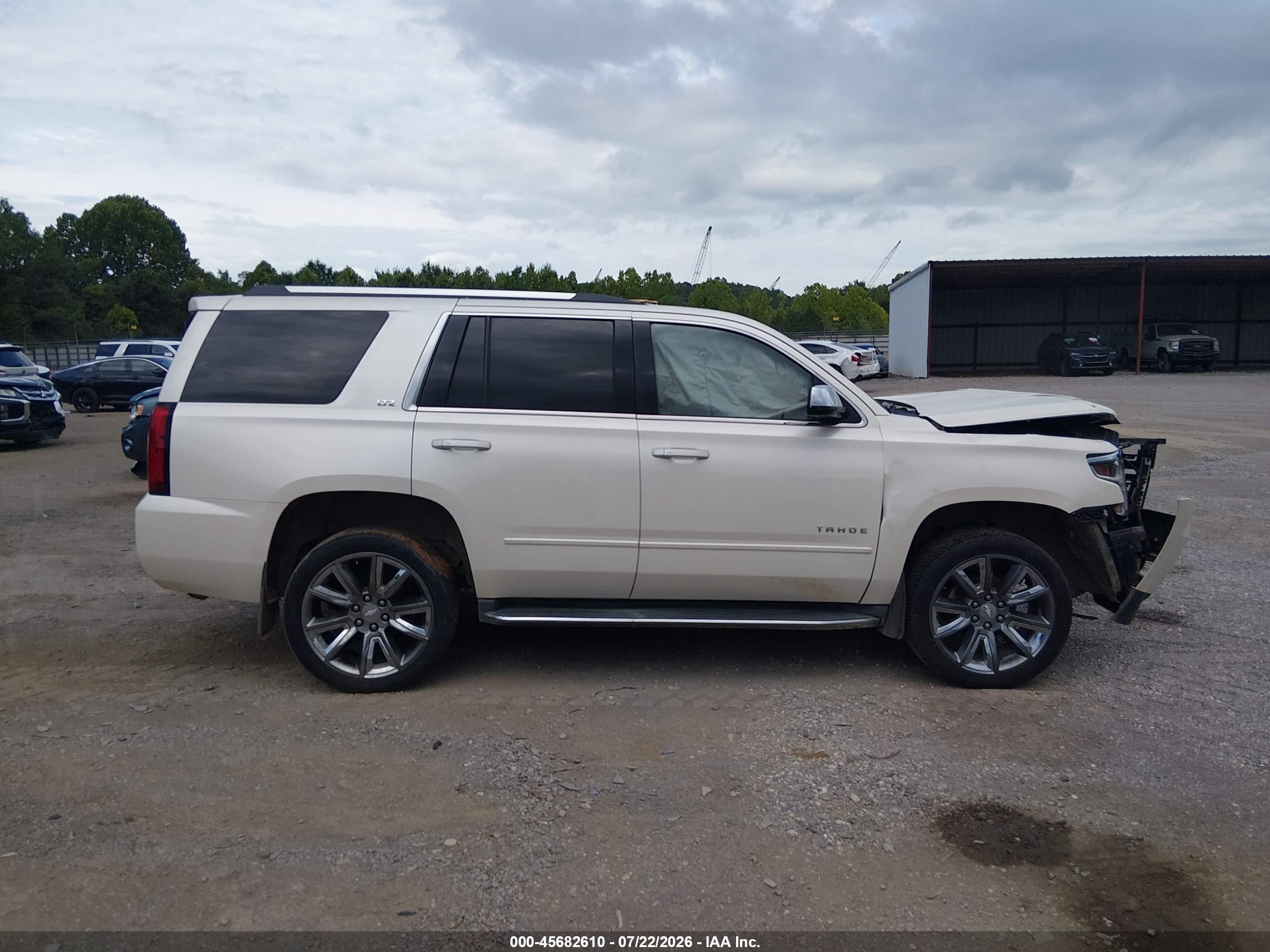 2015 Chevrolet Tahoe Ltz Белый vin: 1GNSKCKC5FR711569