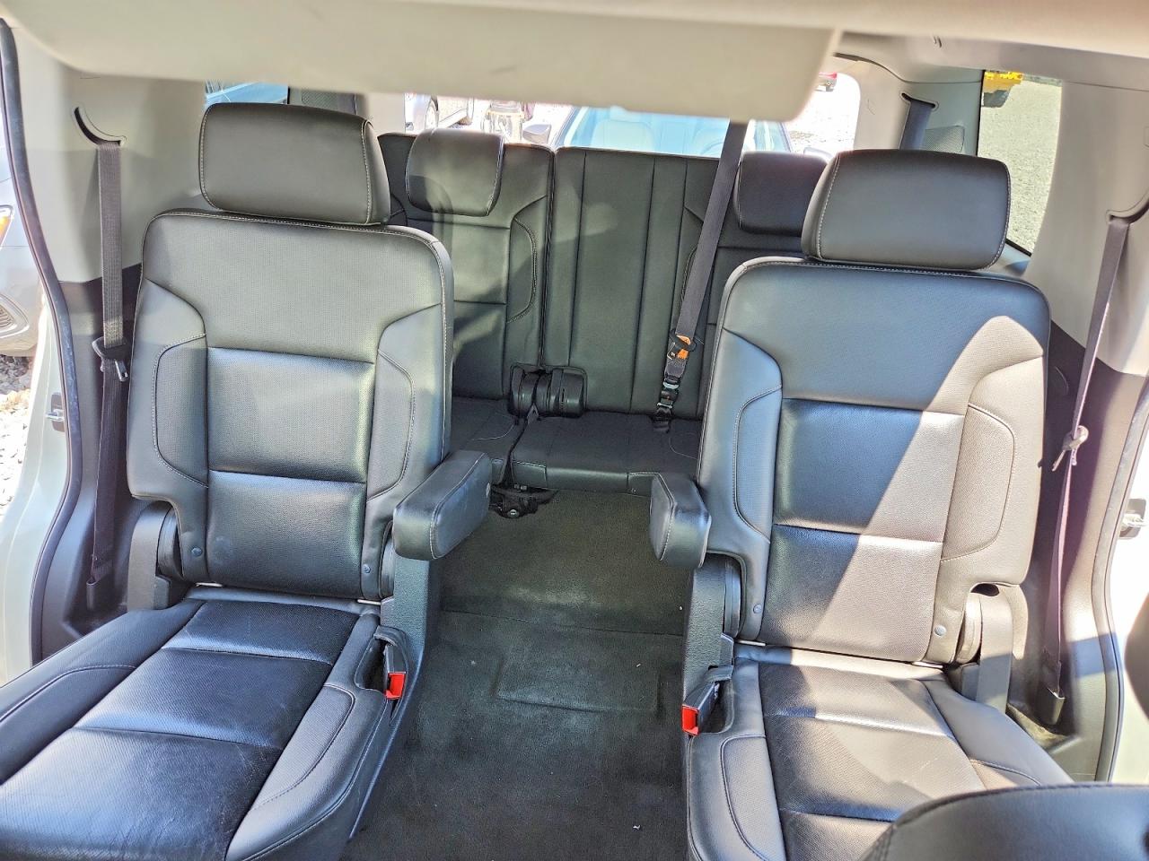2015 Chevrolet Tahoe K1500 Ltz White vin: 1GNSKCKC6FR527922