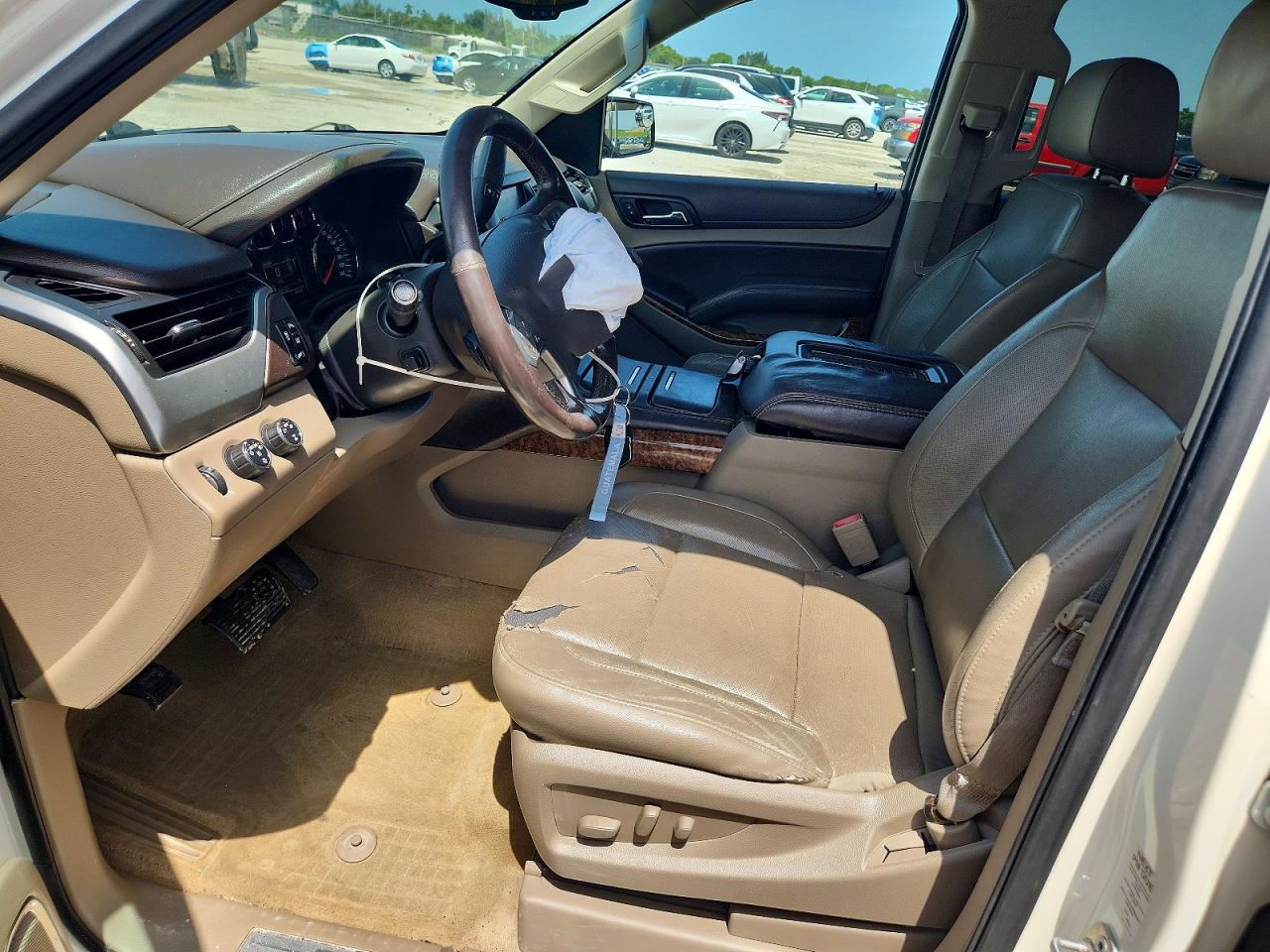 2015 Chevrolet Tahoe K1500 Ltz Белый vin: 1GNSKCKC6FR636428