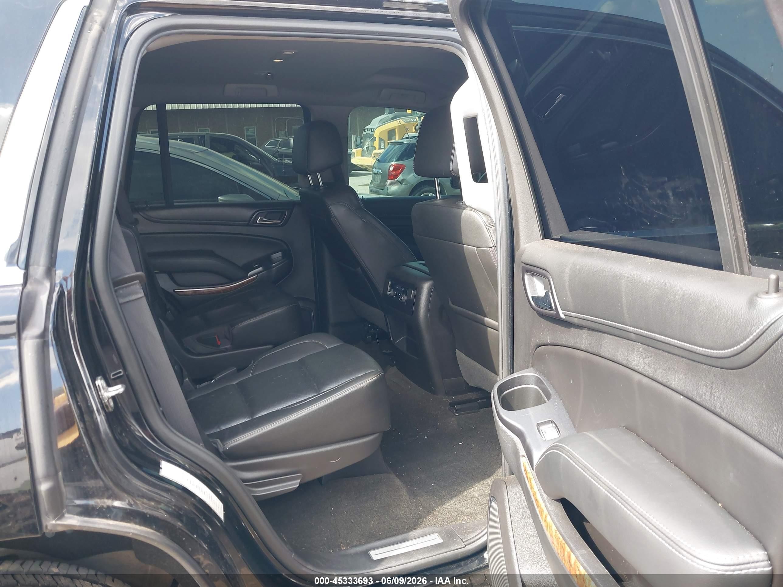 2018 Chevrolet Tahoe Premier Black vin: 1GNSKCKC6JR220596