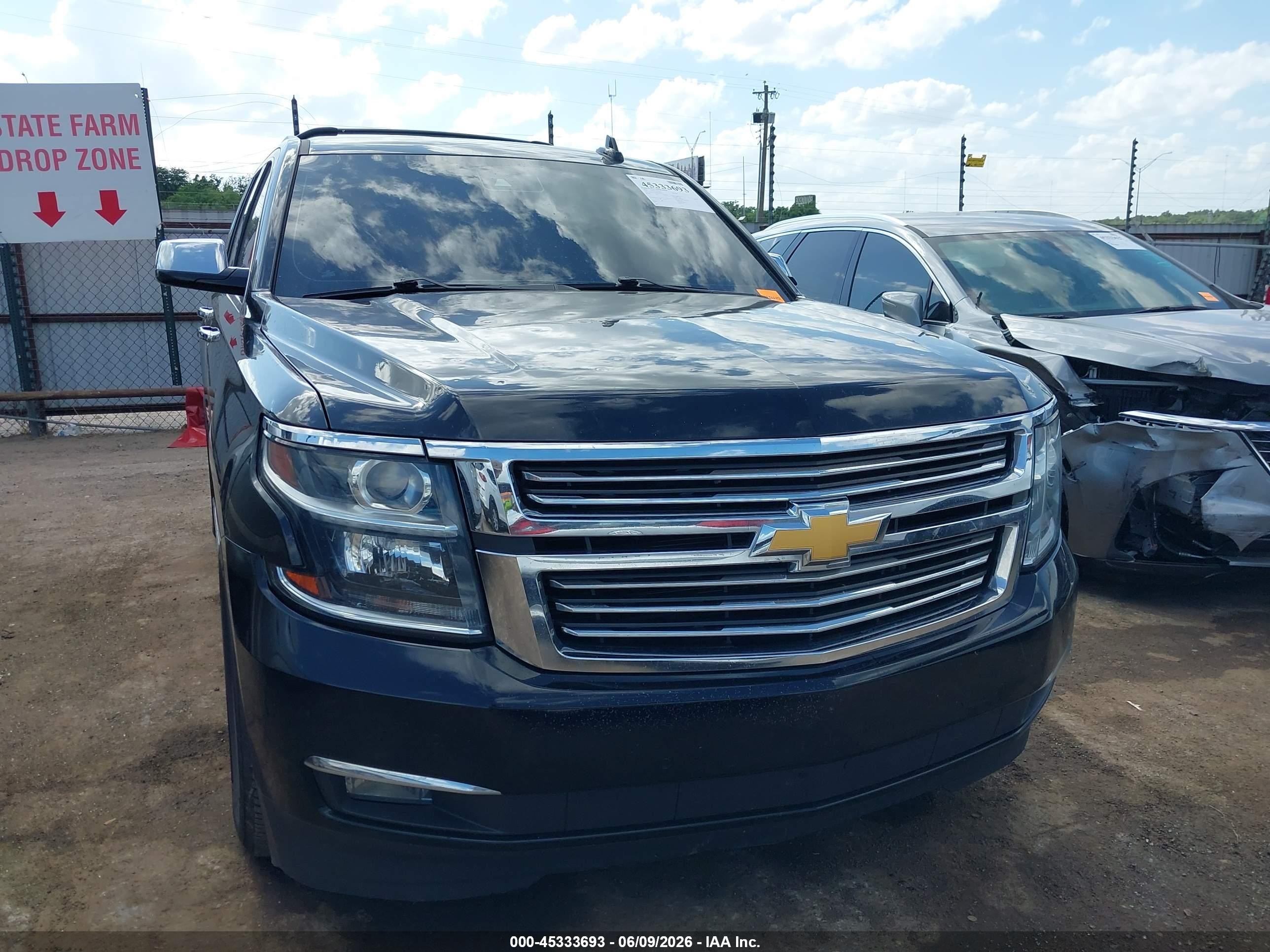 2018 Chevrolet Tahoe Premier Black vin: 1GNSKCKC6JR220596