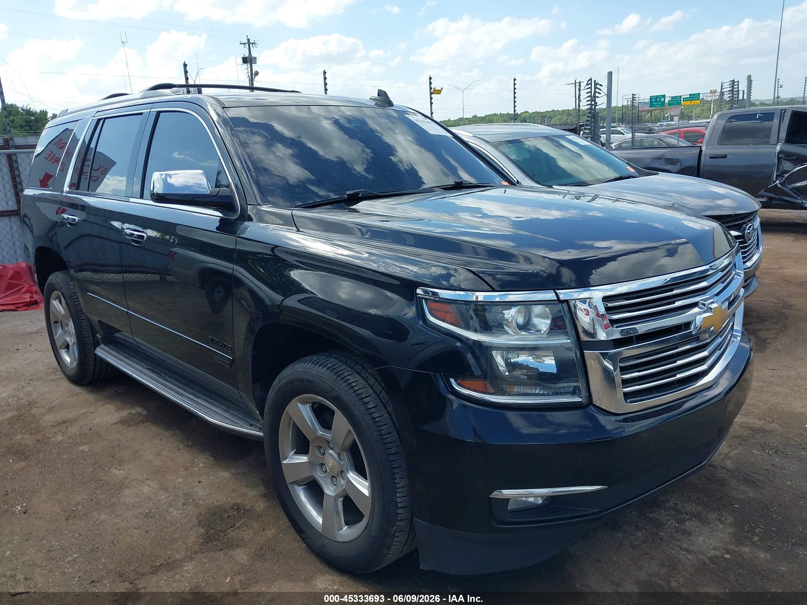 2018 Chevrolet Tahoe Premier Черный vin: 1GNSKCKC6JR220596