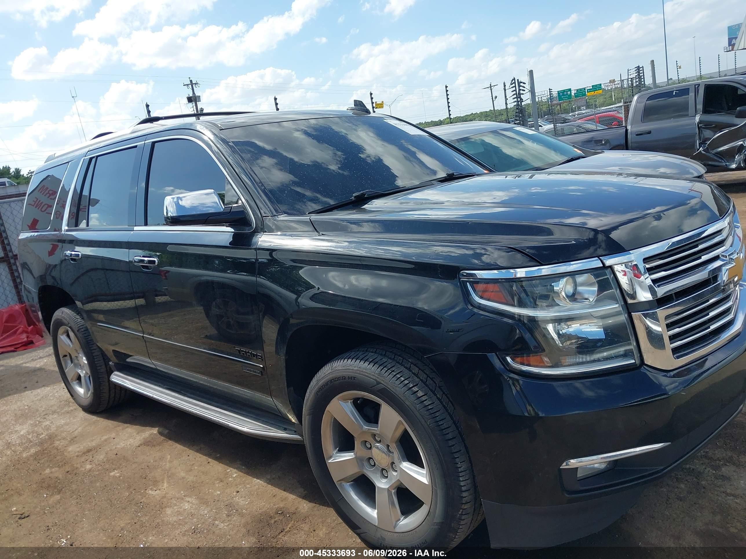 2018 Chevrolet Tahoe Premier Black vin: 1GNSKCKC6JR220596