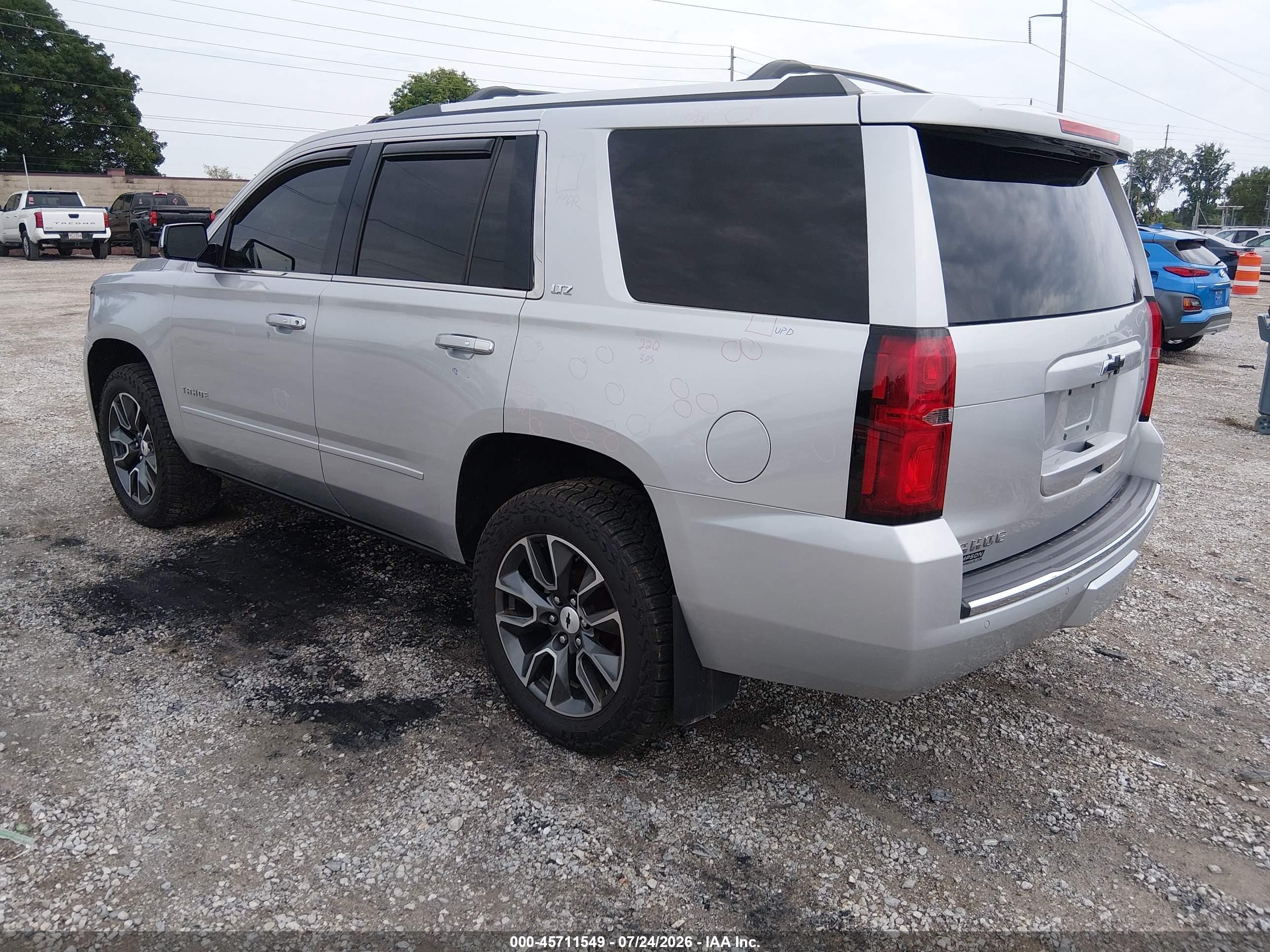 2015 Chevrolet Tahoe Ltz Silver vin: 1GNSKCKC7FR155331