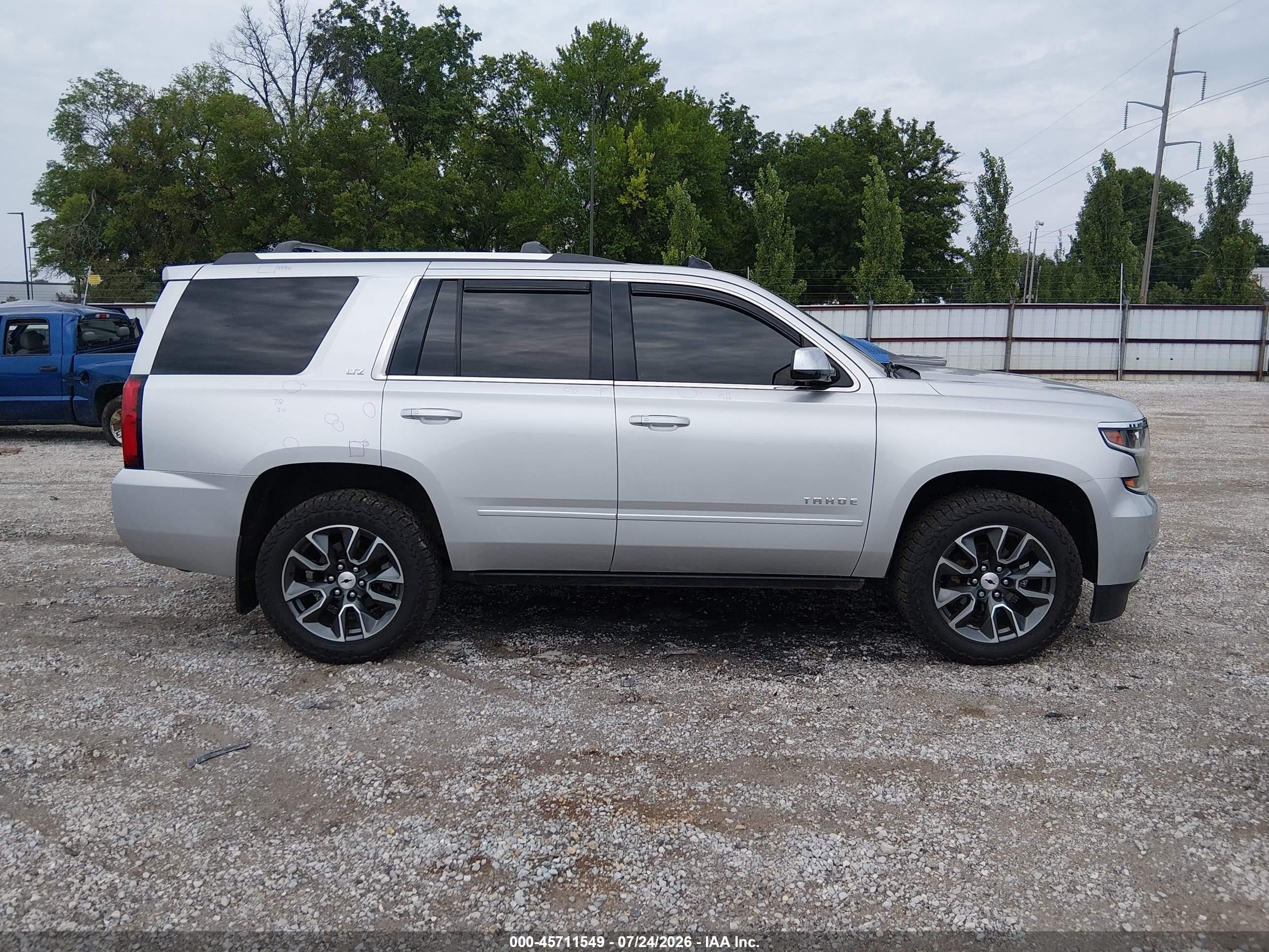 2015 Chevrolet Tahoe Ltz Silver vin: 1GNSKCKC7FR155331