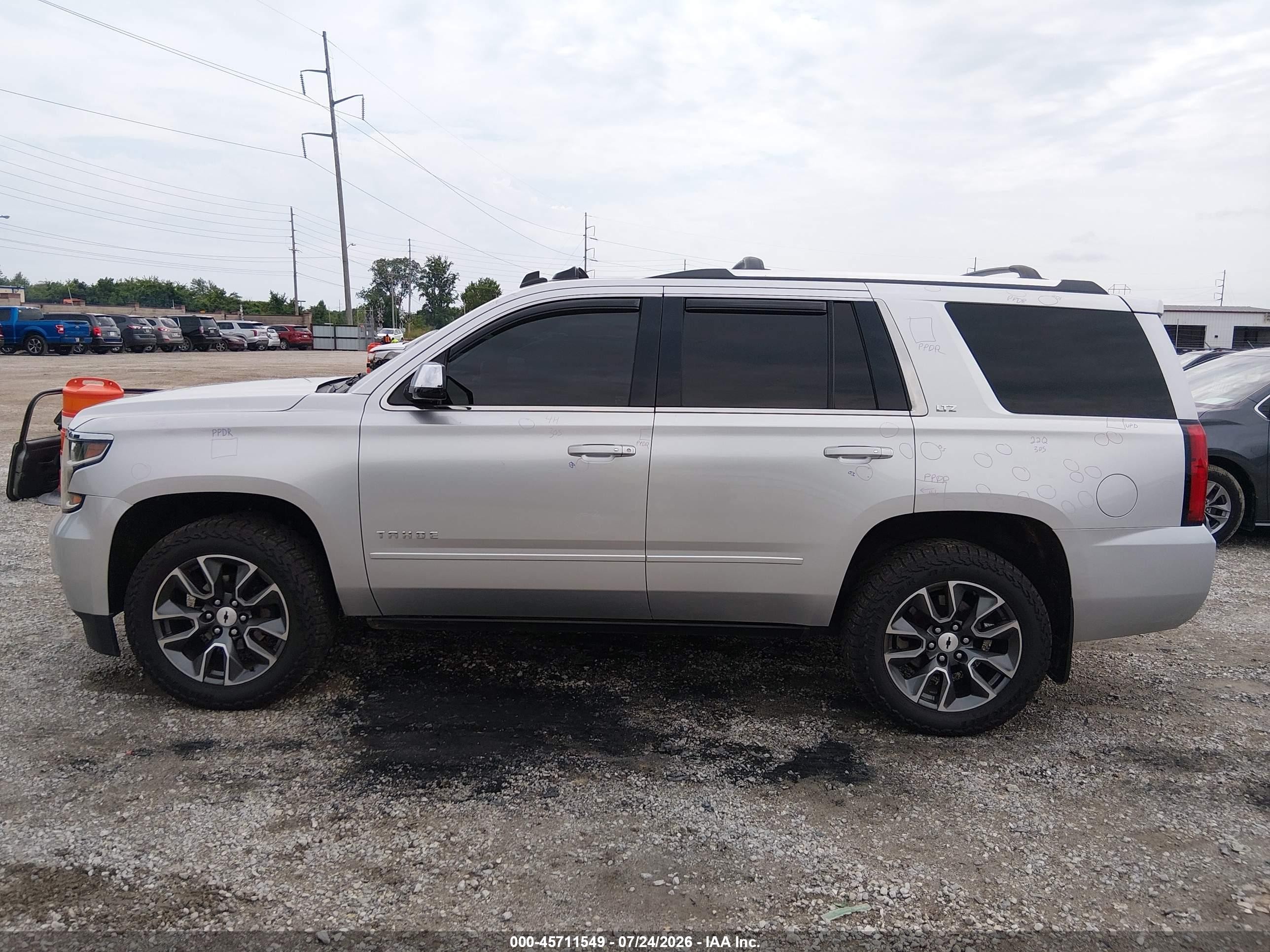 2015 Chevrolet Tahoe Ltz Silver vin: 1GNSKCKC7FR155331