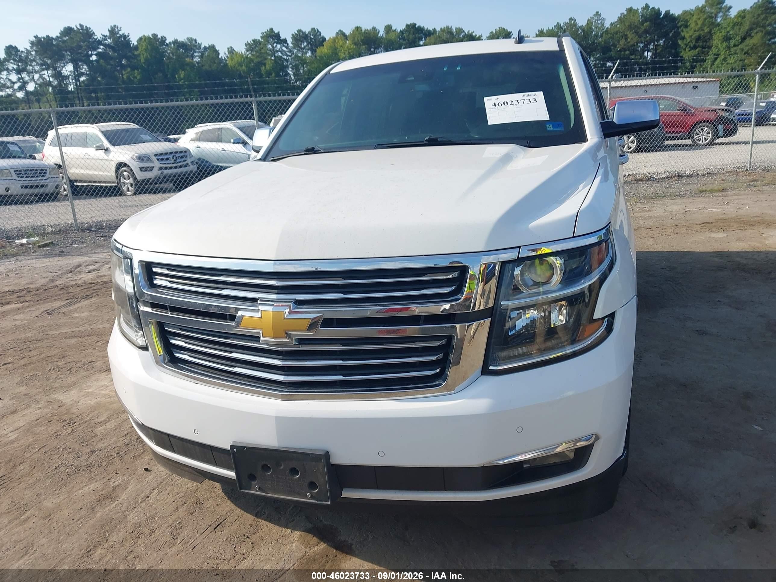 2015 Chevrolet Tahoe Ltz Белый vin: 1GNSKCKC7FR188037