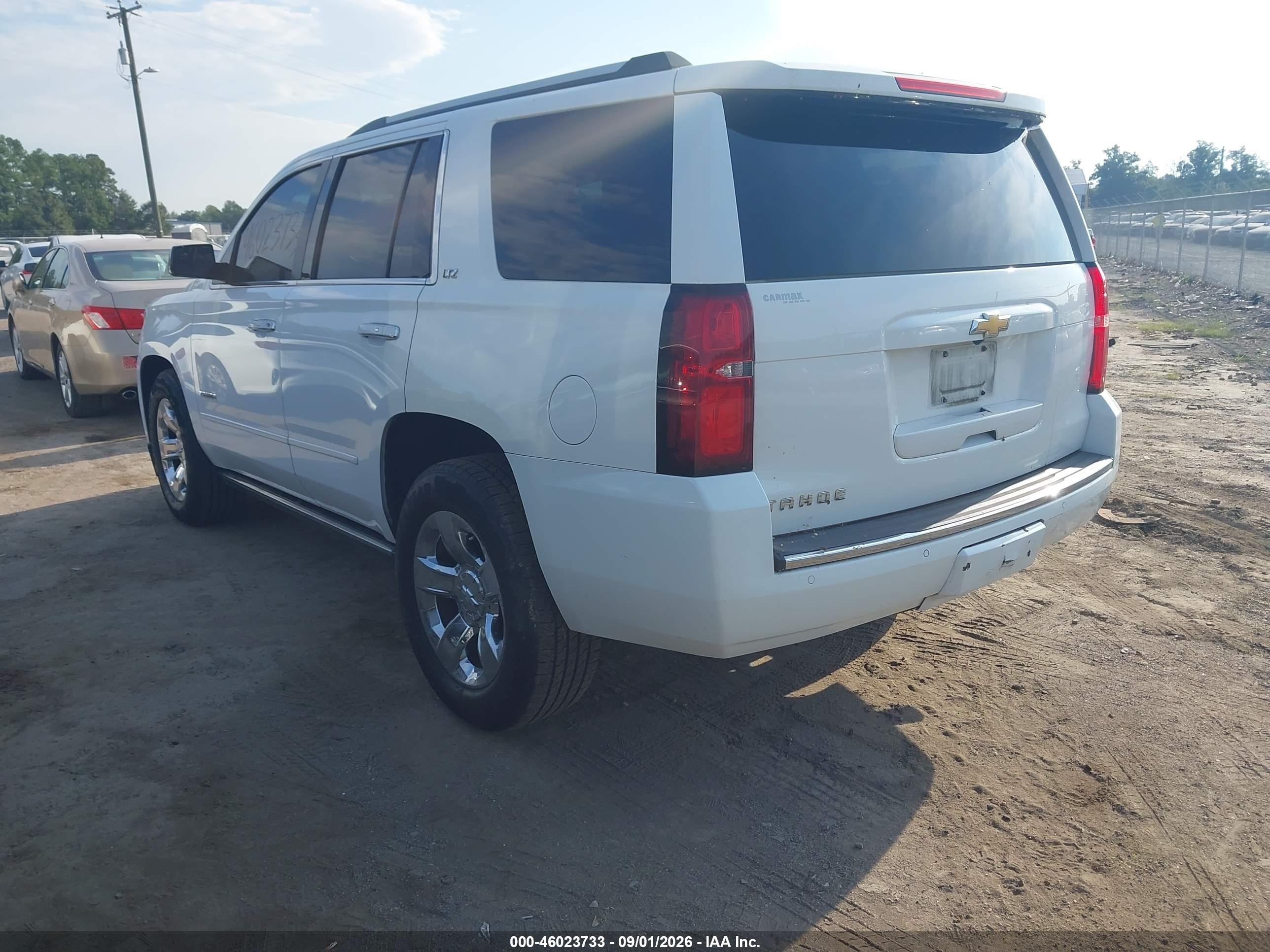 2015 Chevrolet Tahoe Ltz Белый vin: 1GNSKCKC7FR188037