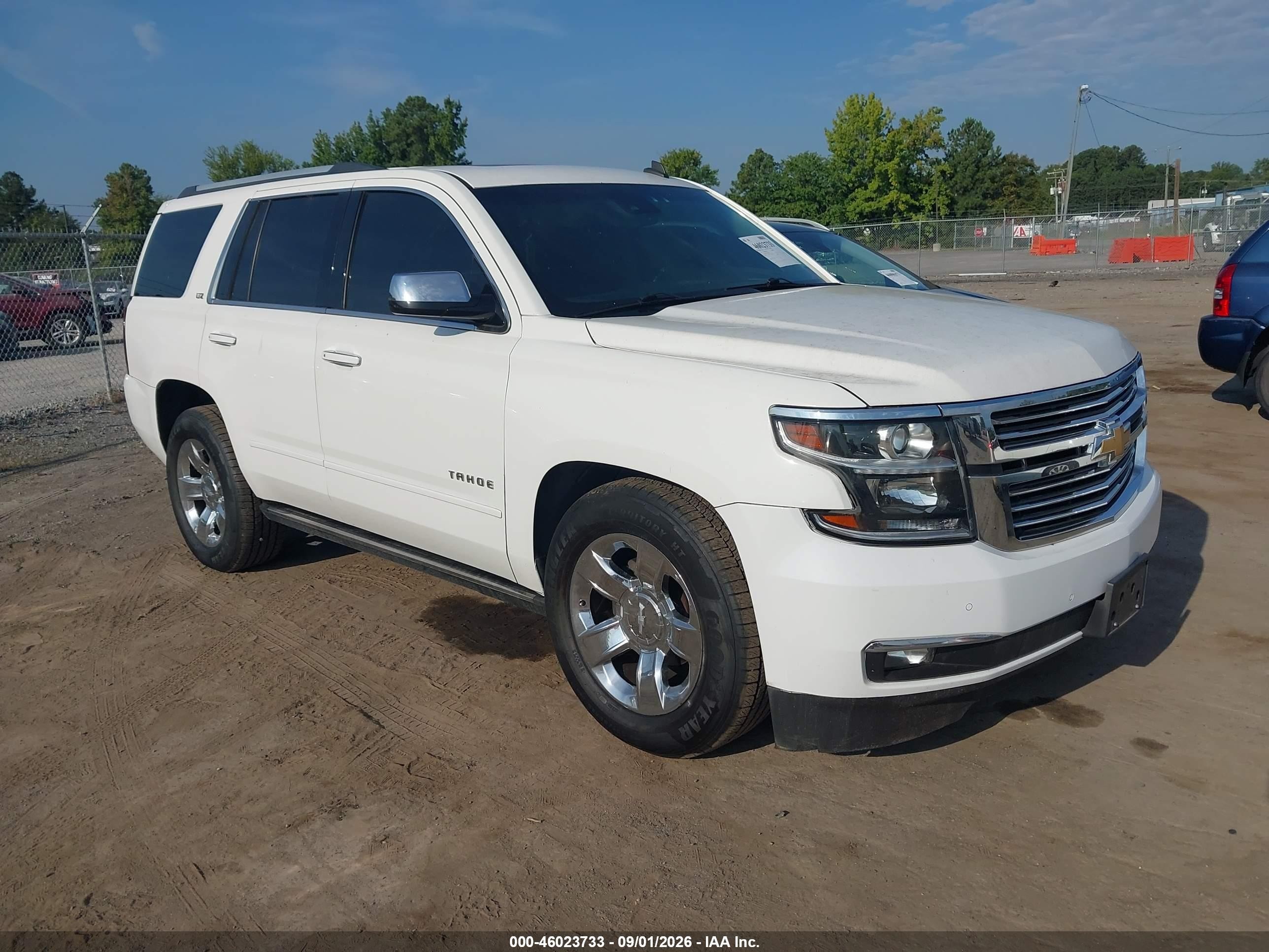2015 Chevrolet Tahoe Ltz Белый vin: 1GNSKCKC7FR188037