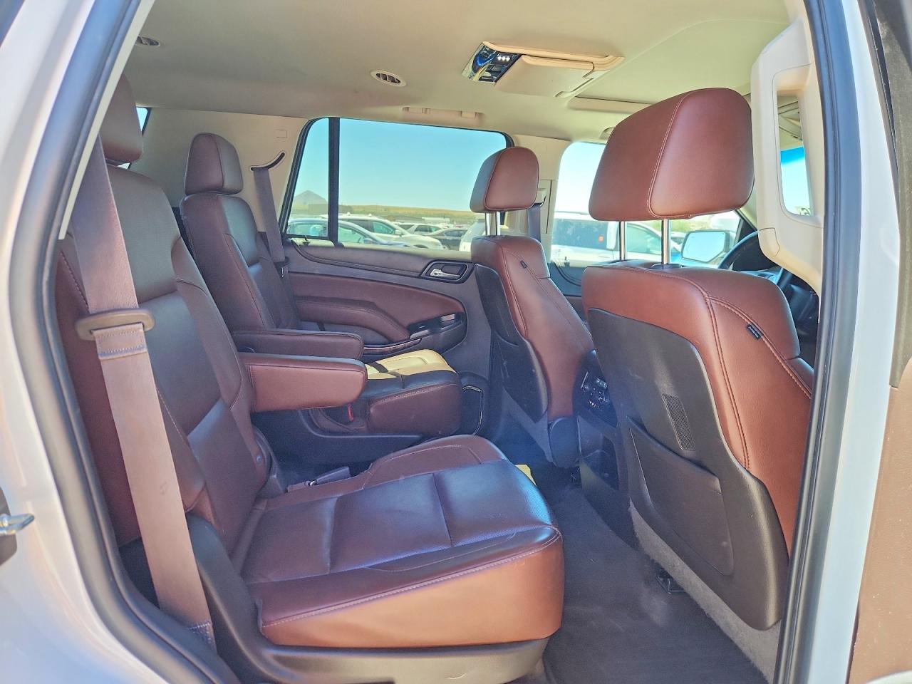 2015 Chevrolet Tahoe K1500 Ltz Белый vin: 1GNSKCKC7FR538122