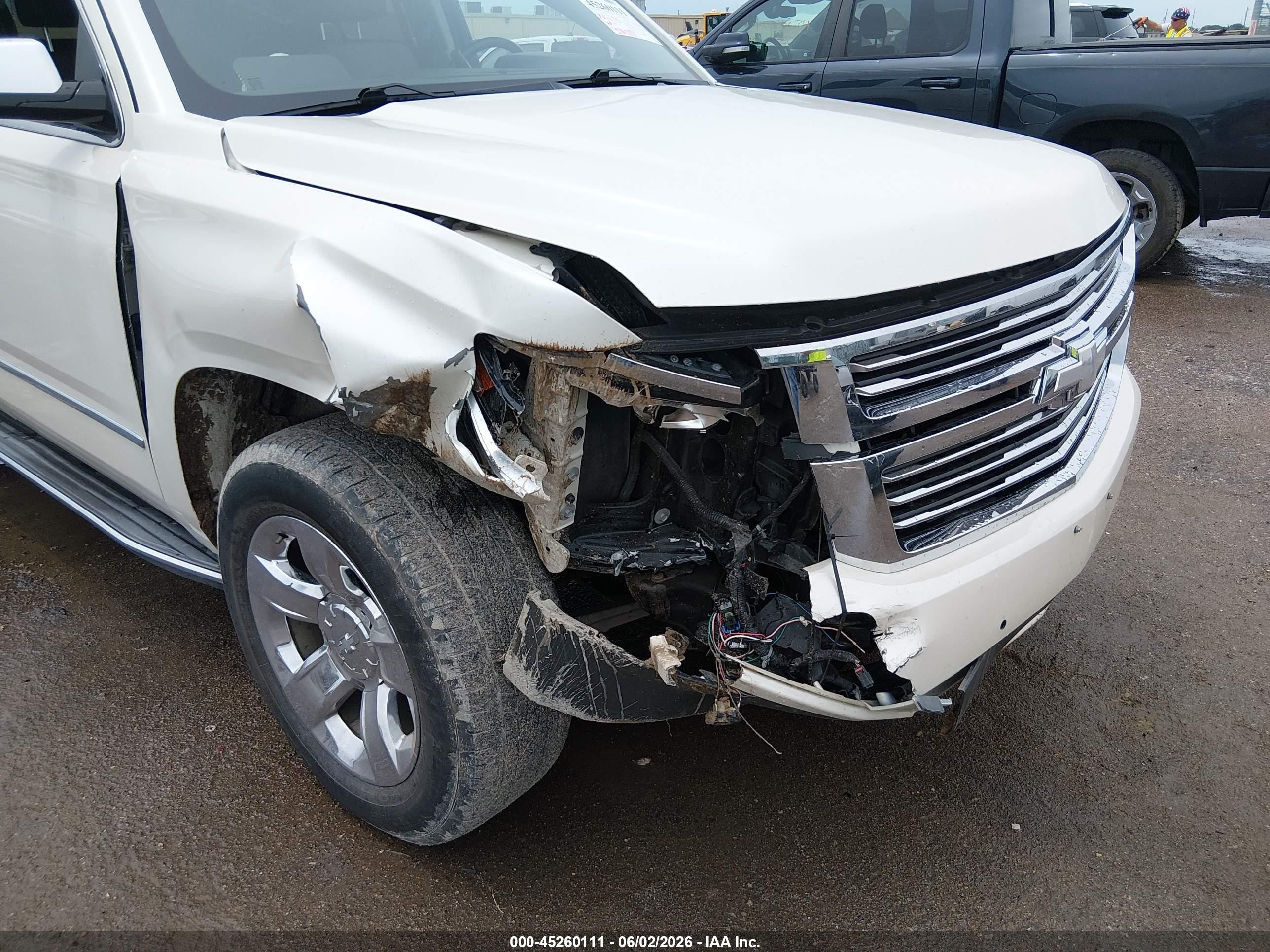 2015 Chevrolet Tahoe Ltz White vin: 1GNSKCKC7FR541702
