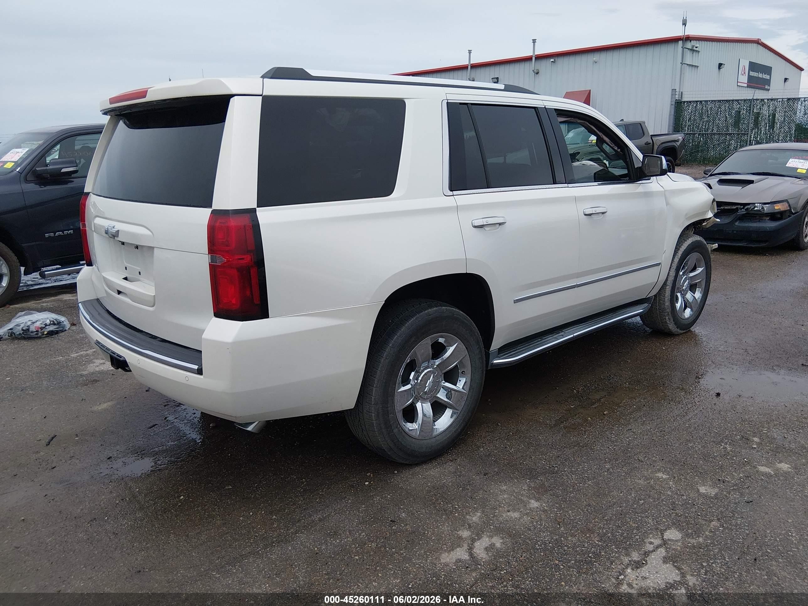 2015 Chevrolet Tahoe Ltz White vin: 1GNSKCKC7FR541702