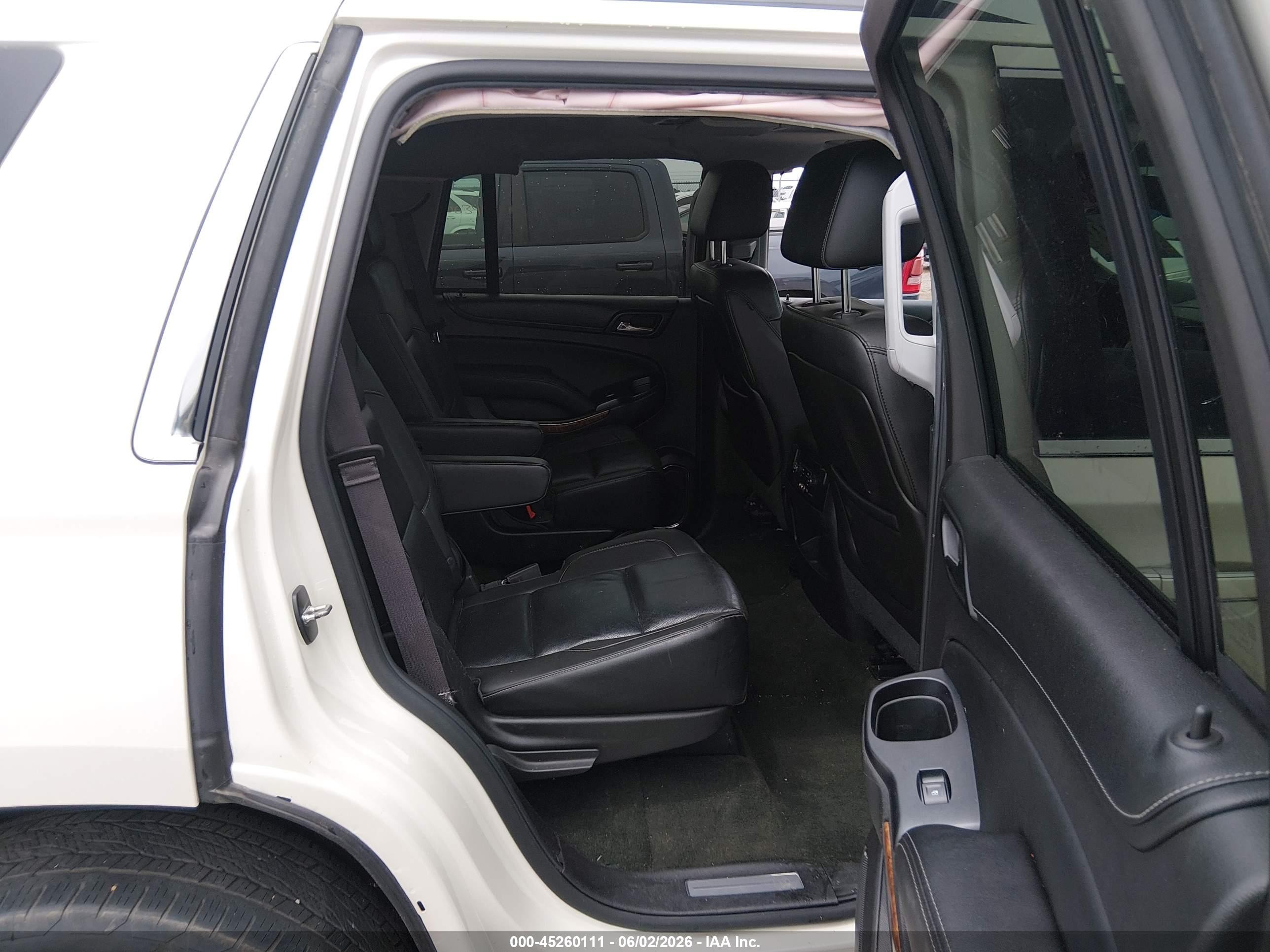 2015 Chevrolet Tahoe Ltz White vin: 1GNSKCKC7FR541702