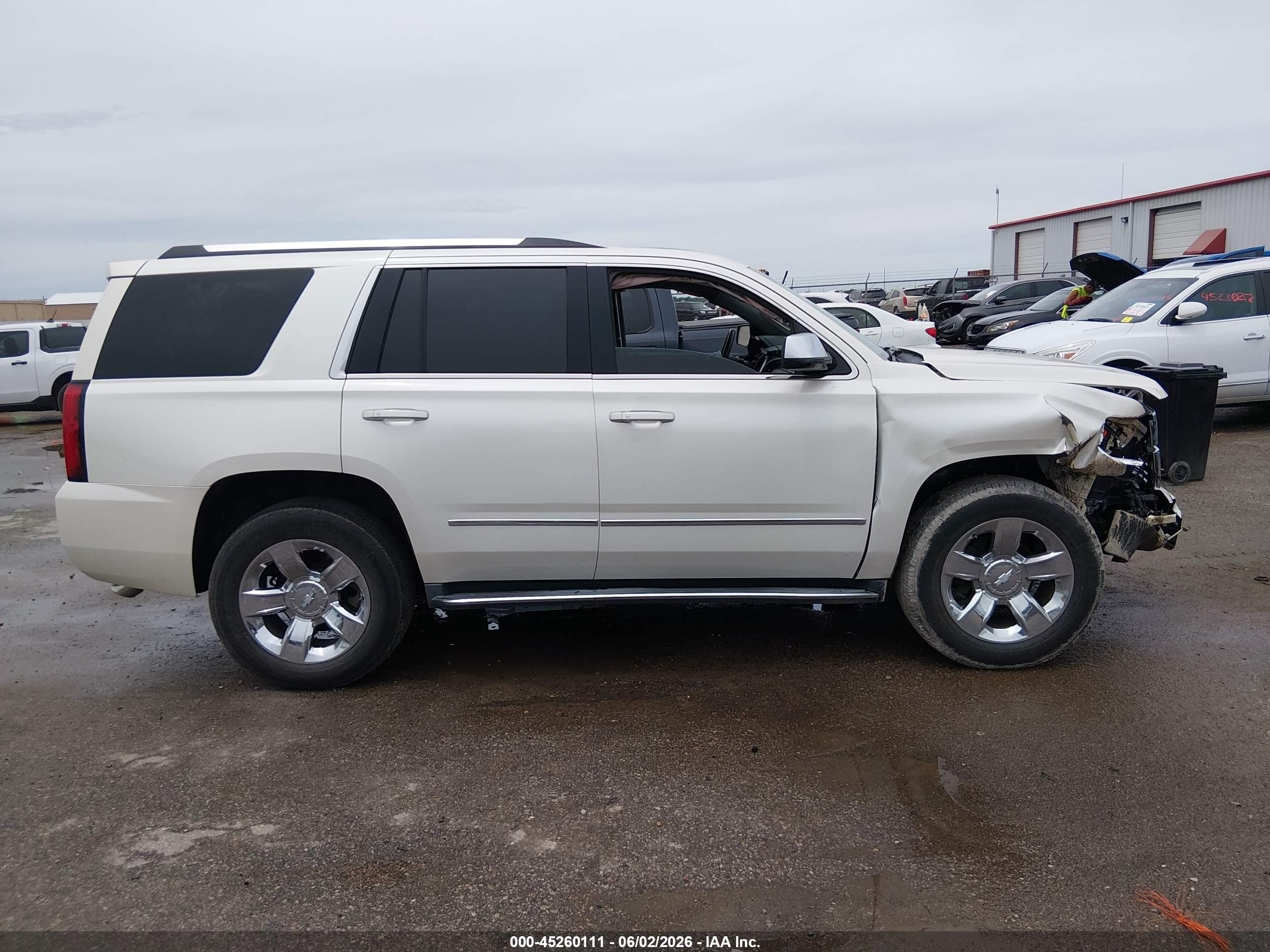 2015 Chevrolet Tahoe Ltz White vin: 1GNSKCKC7FR541702