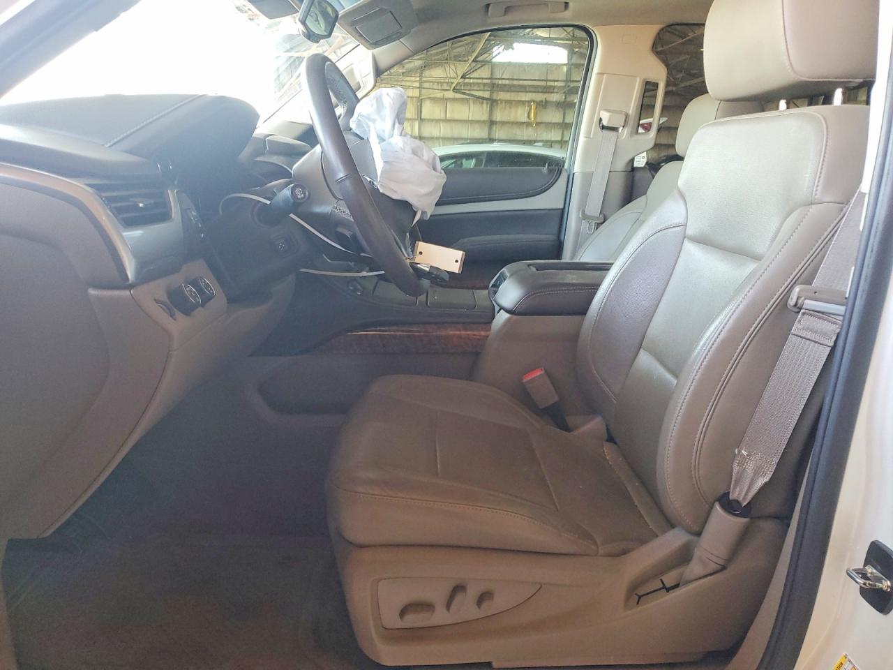 2015 Chevrolet Tahoe K1500 Ltz White vin: 1GNSKCKC7FR542915