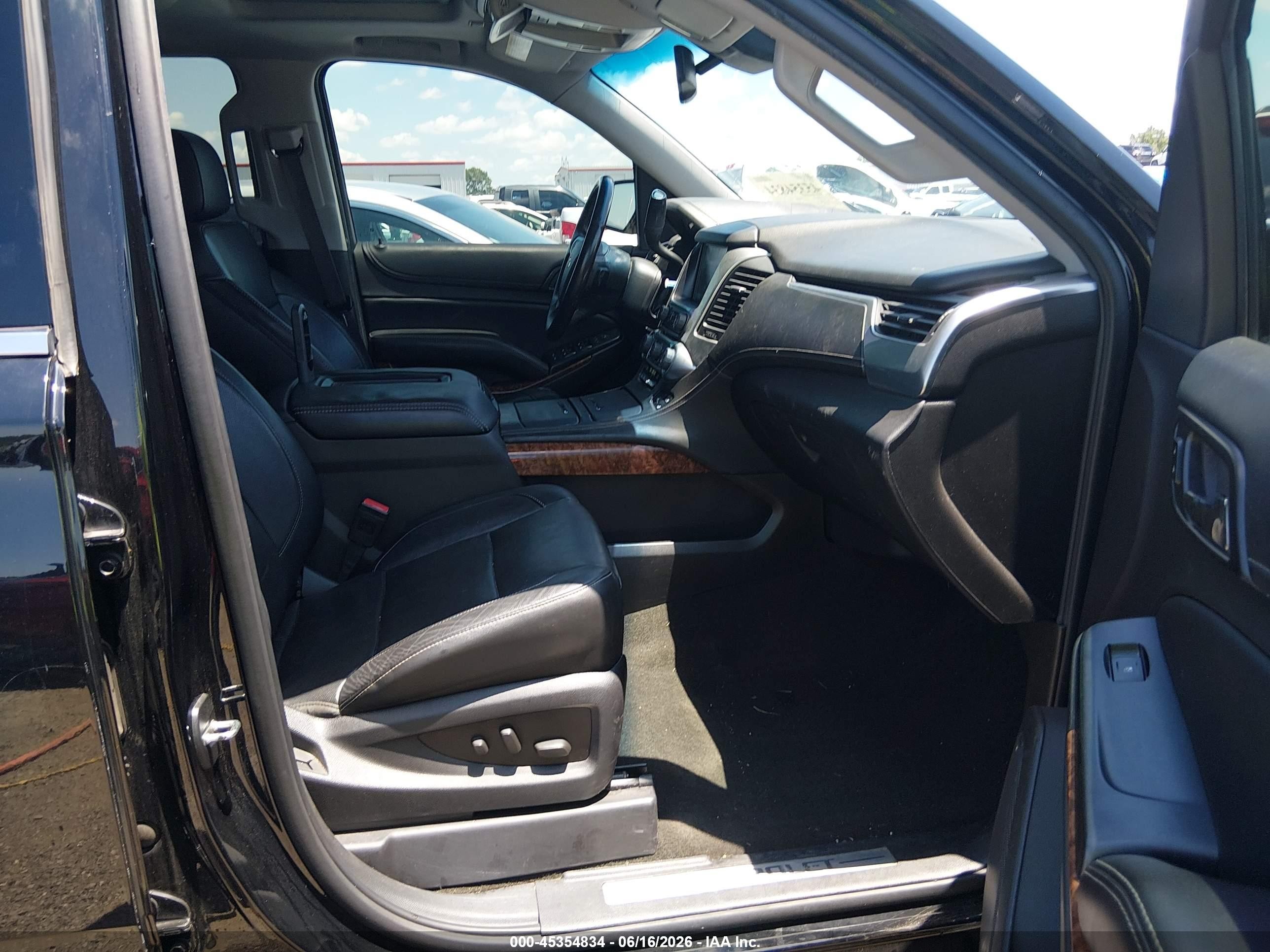 2015 Chevrolet Tahoe Ltz Черный vin: 1GNSKCKC7FR684035